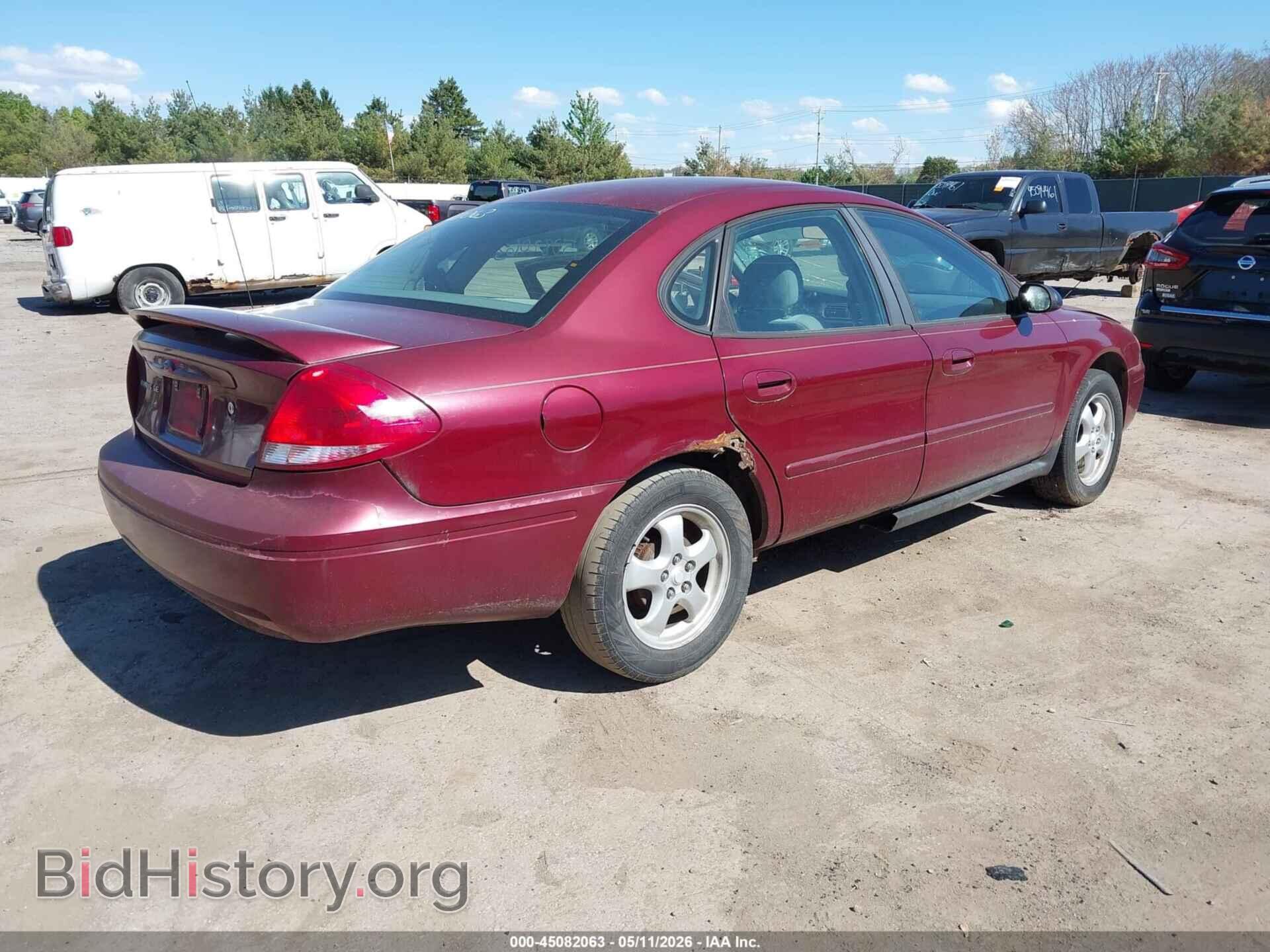 2005 FORD TAURUS - VIN: 1FAFP53225A208100 - Фото 4