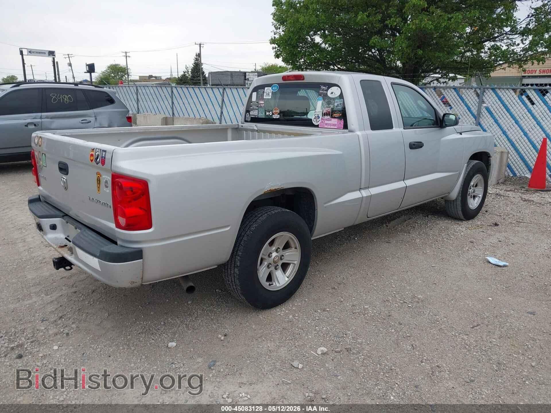 2011 RAM DAKOTA - VIN: 1D7RE2BK1BS676215 - Фото 4