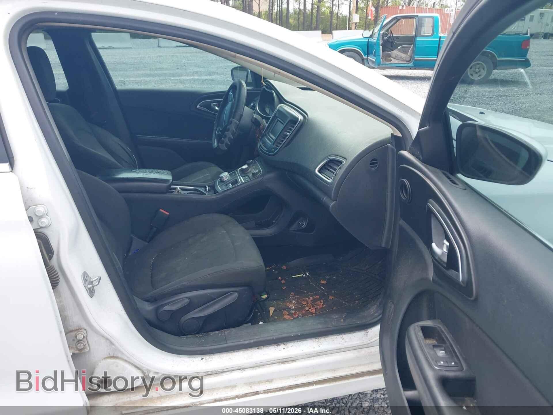 2016 CHRYSLER 200 - VIN: 1C3CCCAB1GN102737 - Фото 5