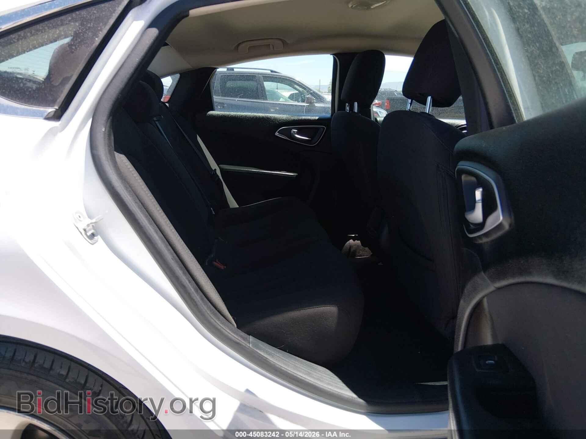 2015 CHRYSLER 200 - VIN: 1C3CCCAB1FN503512 - Фото 8