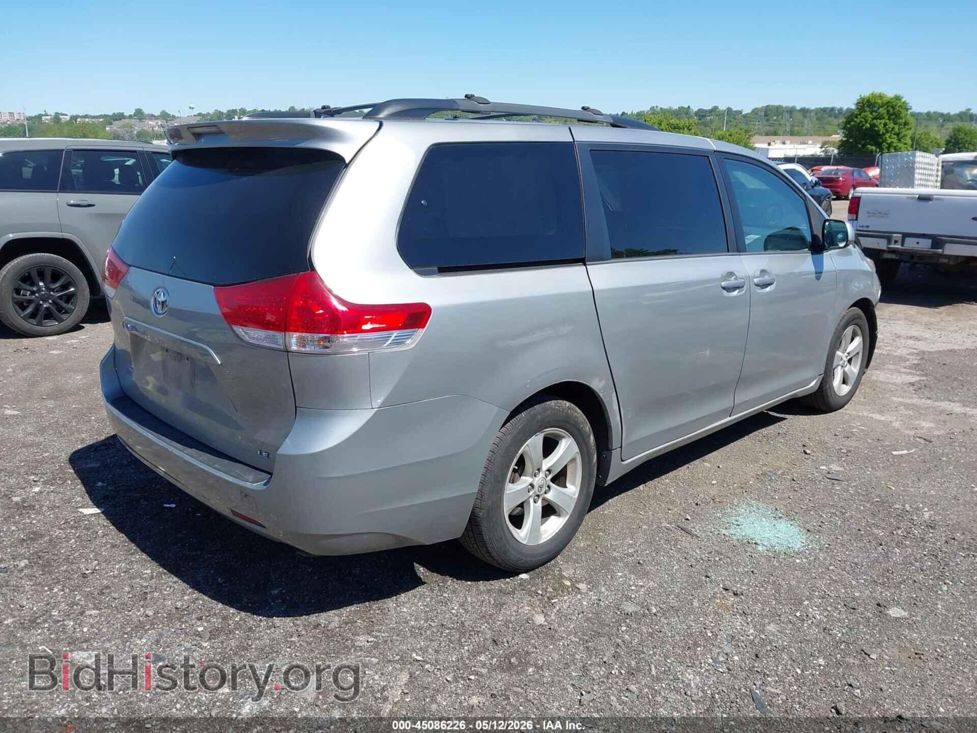 2013 TOYOTA SIENNA - VIN: 5TDKK3DC8DS371449 - Фото 4