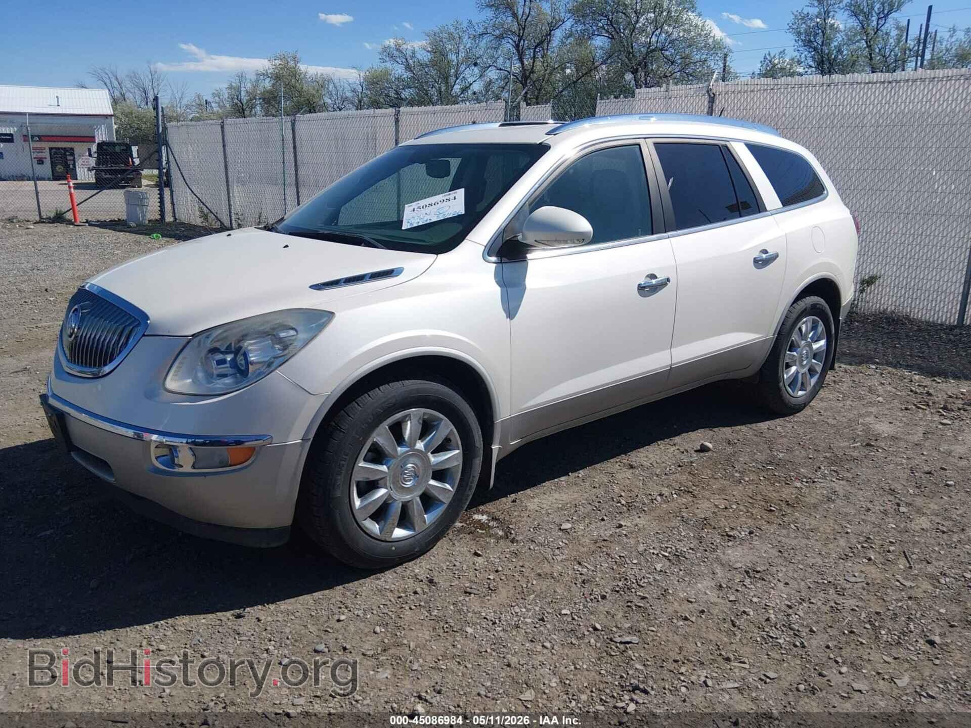 2011 BUICK ENCLAVE - VIN: 5GAKVCEDXBJ242879 - Фото 2