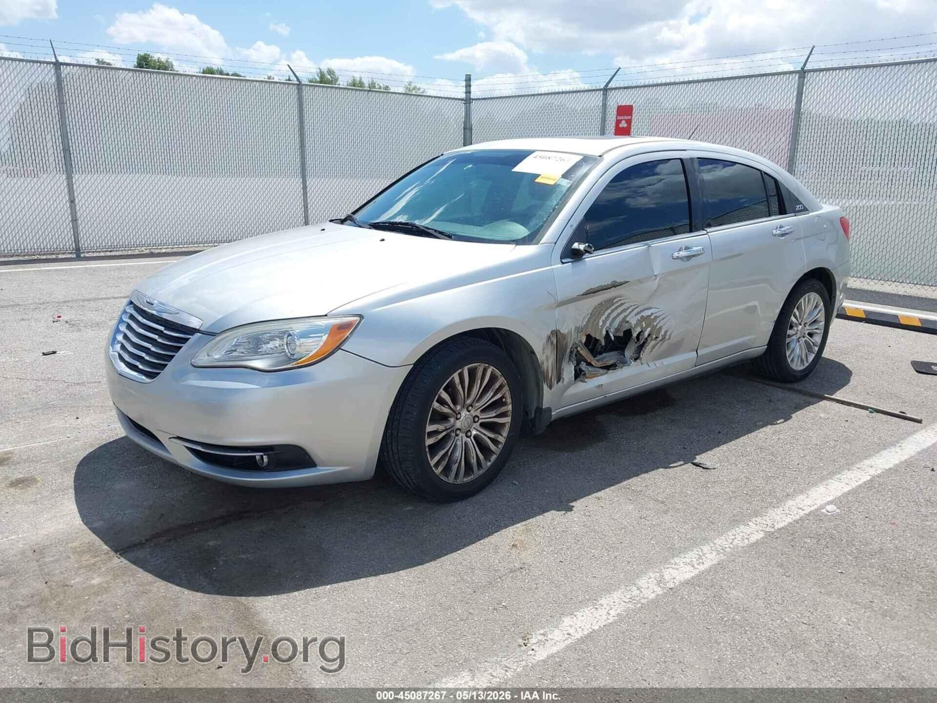 2012 CHRYSLER 200 - VIN: 1C3CCBCG5CN277599 - Фото 2