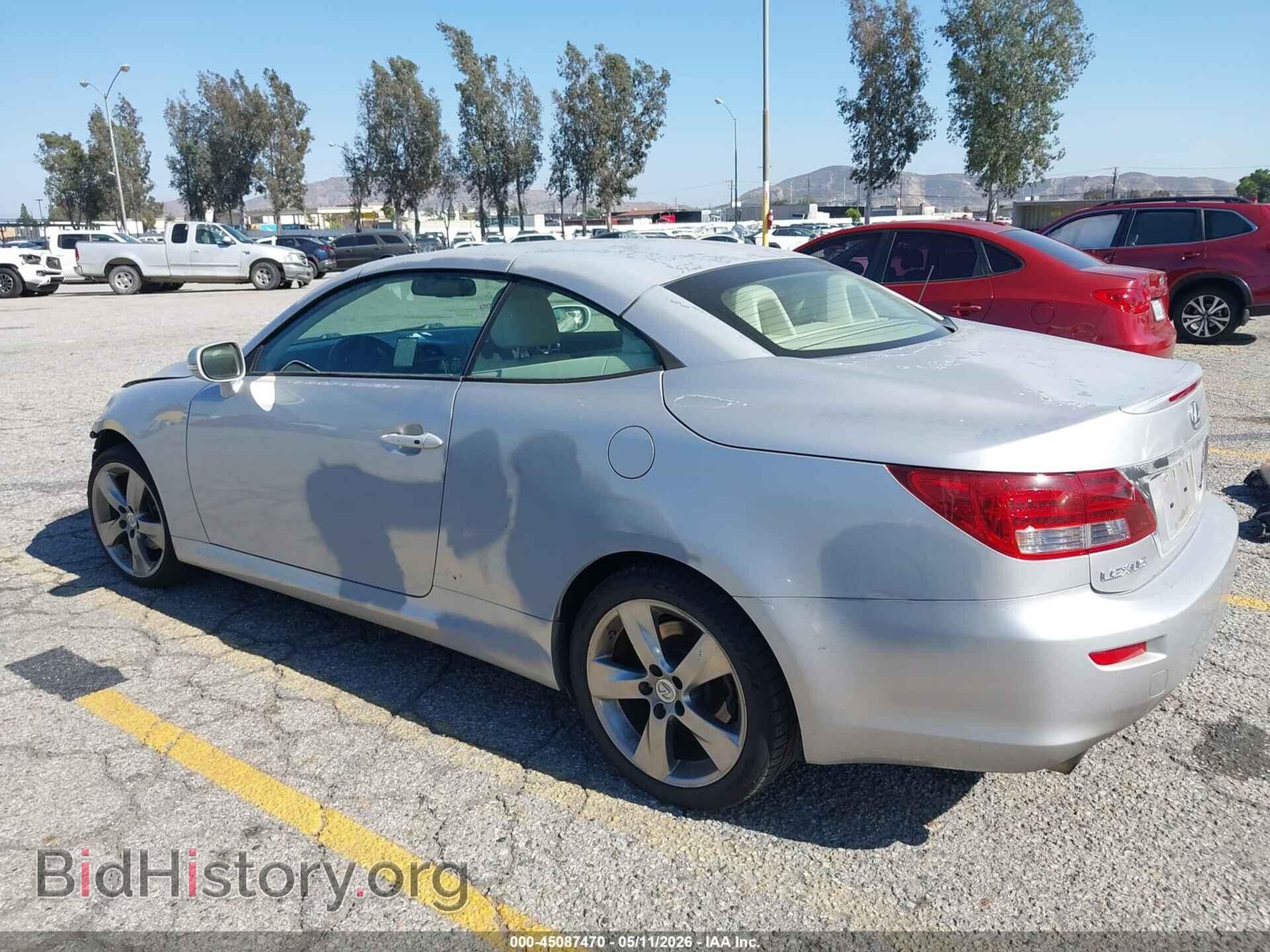 2010 LEXUS IS 250C - VIN: JTHFF2C26A2502498 - Photo 3