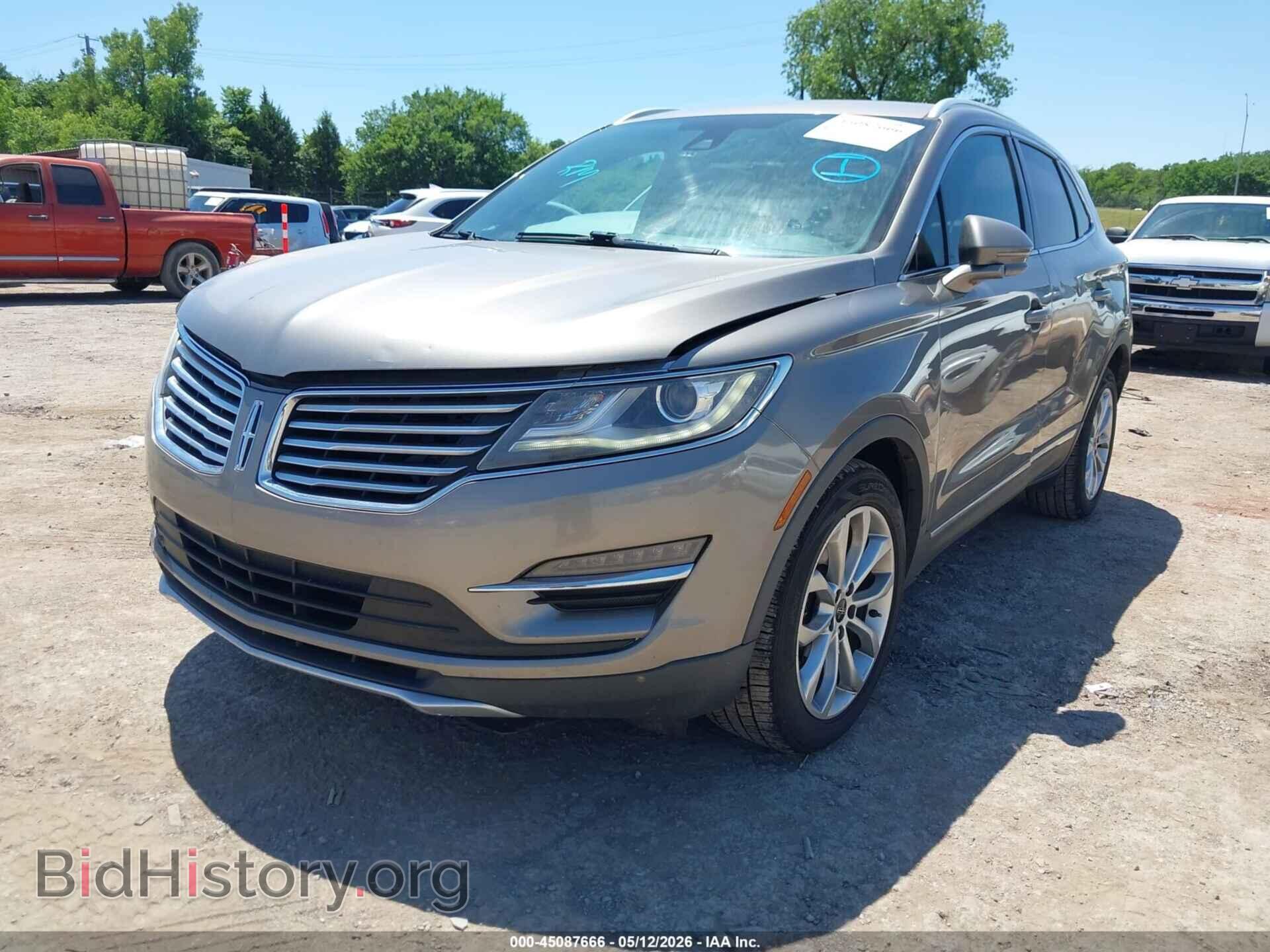 2017 LINCOLN MKC - VIN: 5LMCJ2C90HUL68997 - Photo 2