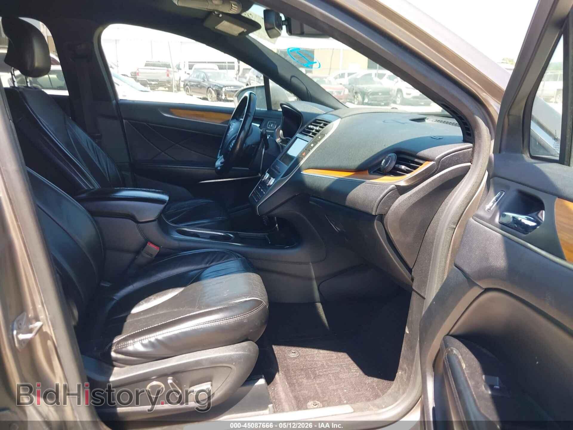 2017 LINCOLN MKC - VIN: 5LMCJ2C90HUL68997 - Photo 5