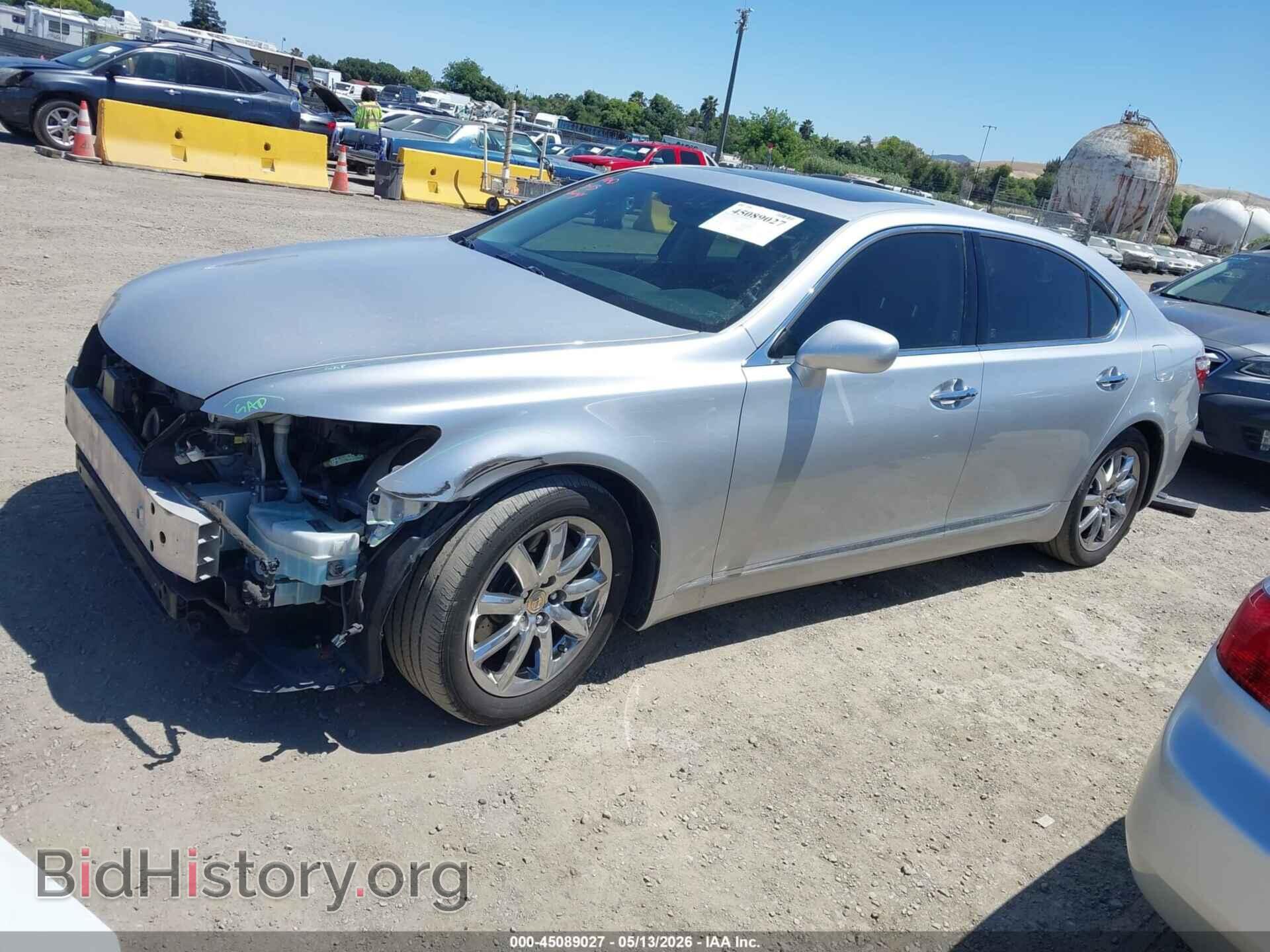 2007 LEXUS LS 460 - VIN: JTHGL46F275013675 - Photo 2