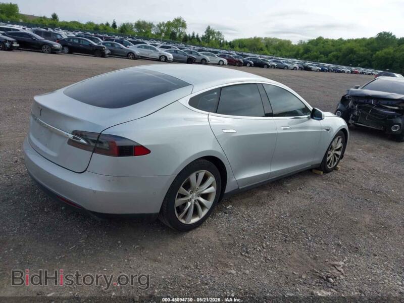 2016 Tesla MODEL S (VIN 5YJSA1E2XGF130207) — фото 4 из 19