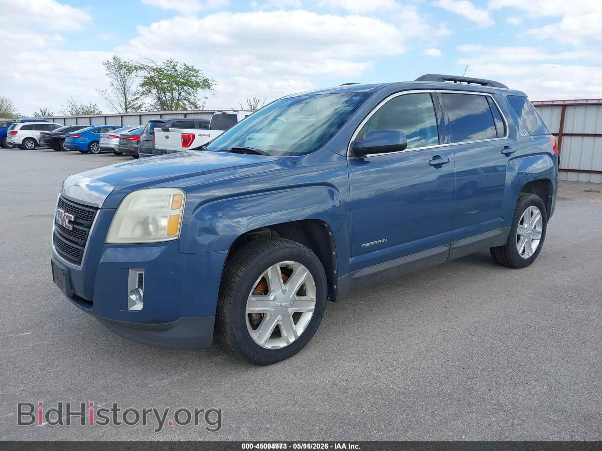 2011 GMC TERRAIN - VIN: 2CTFLTE55B6273716 - Photo 2
