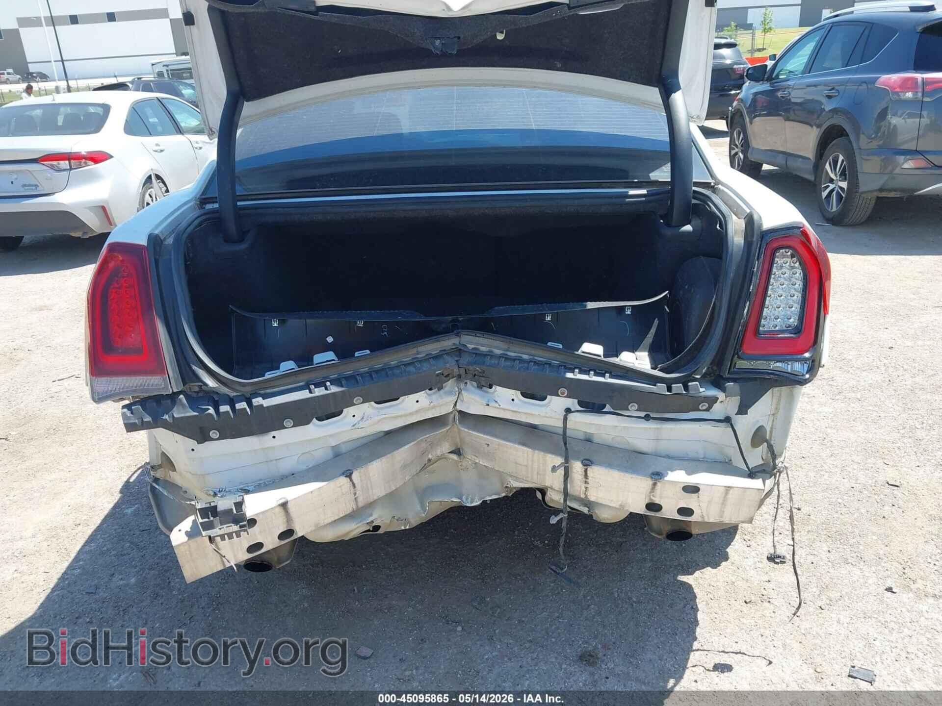 2016 CHRYSLER 300 - VIN: 2C3CCAGG3GH262179 - Фото 6