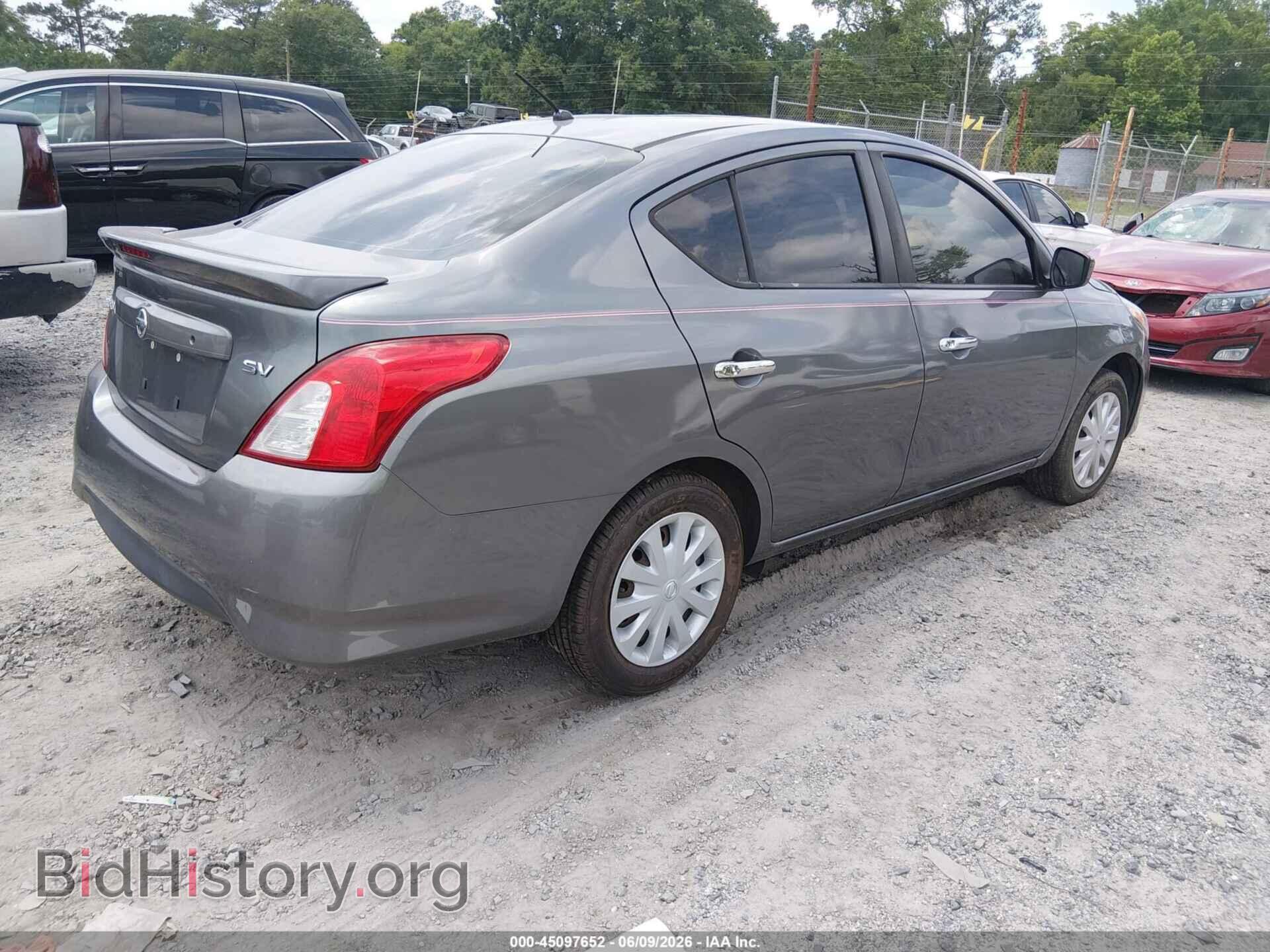 2017 NISSAN VERSA - VIN: 3N1CN7AP6HL800984 - Photo 4