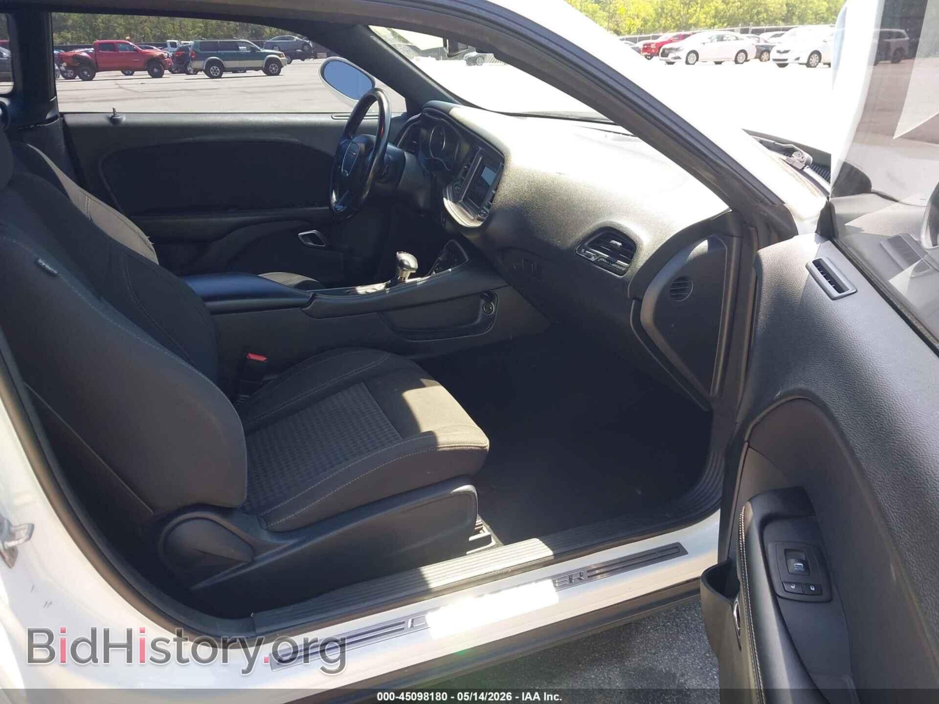 2019 DODGE CHALLENGER - VIN: 2C3CDZAG1KH751726 - Фото 5