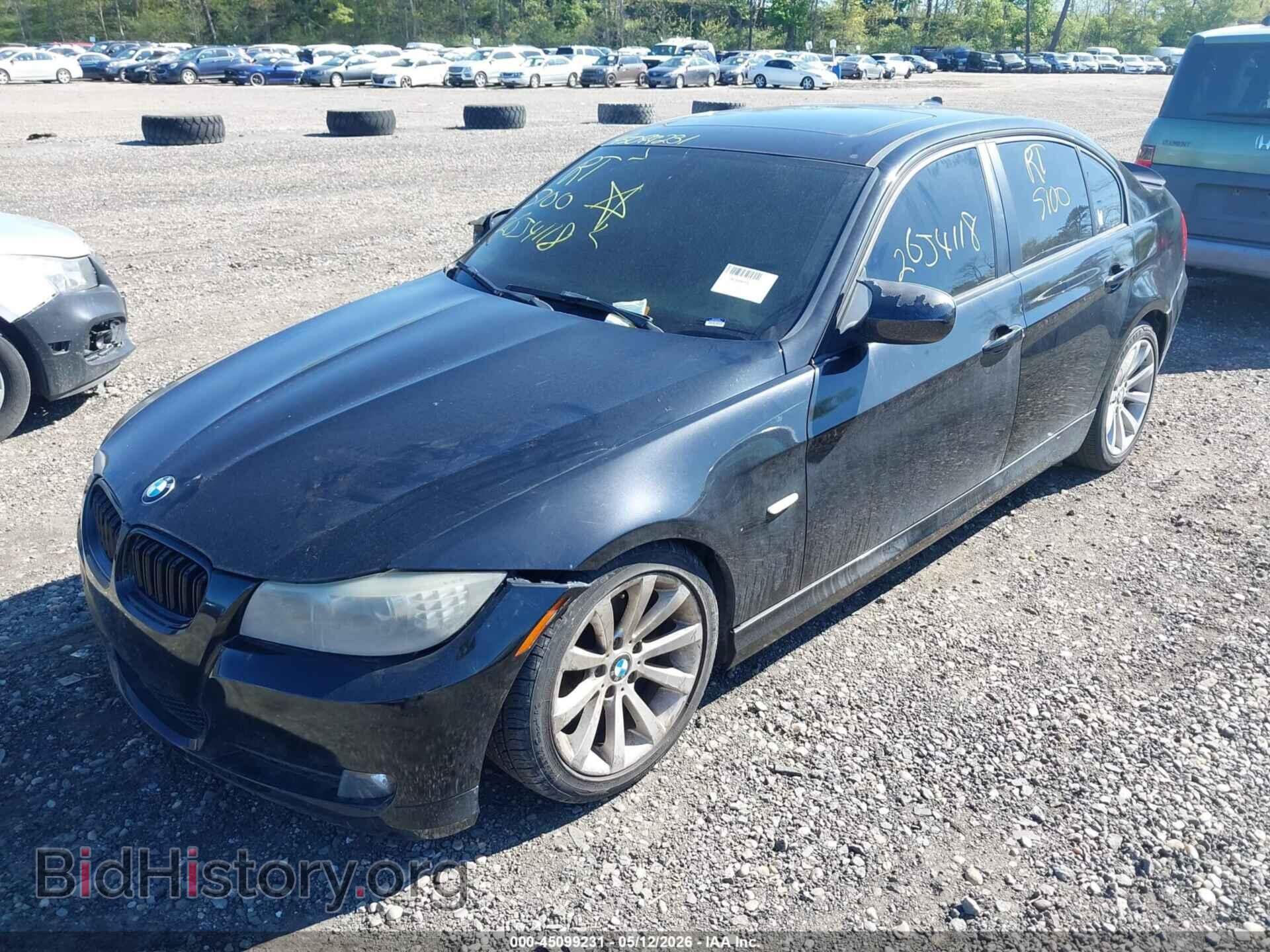 2011 BMW 328I - VIN: WBAPH7C51BE850052 - Фото 2