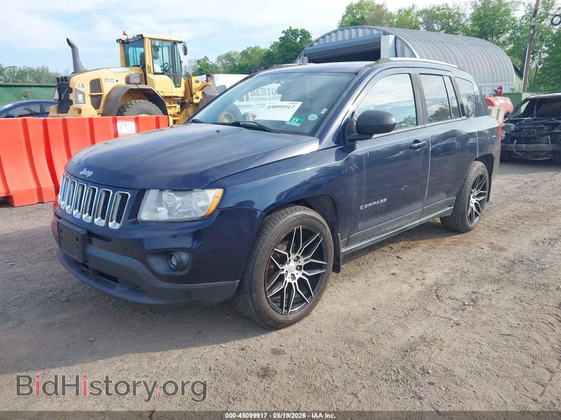 2012 JEEP COMPASS - VIN: 1C4NJDBB8CD584492 - Photo 2