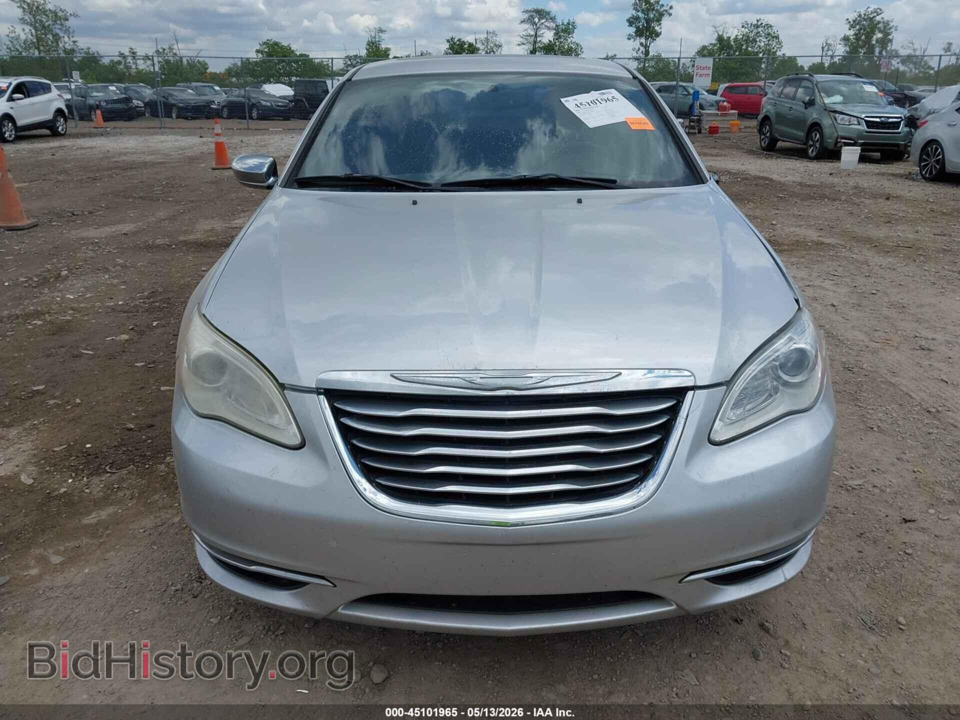 2011 CHRYSLER 200 - VIN: 1C3BC2FB3BN501088 - Фото 13