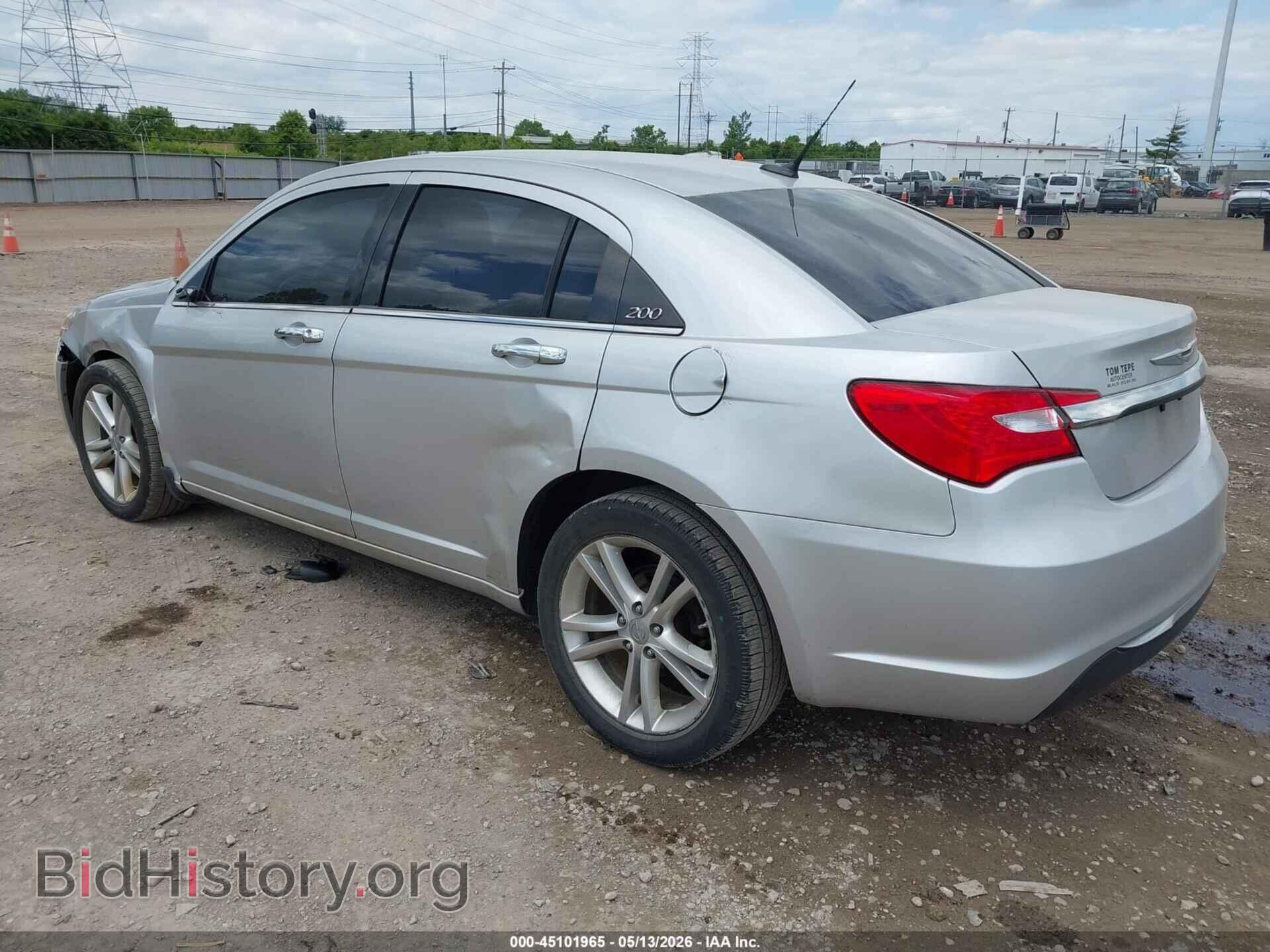 2011 CHRYSLER 200 - VIN: 1C3BC2FB3BN501088 - Фото 3