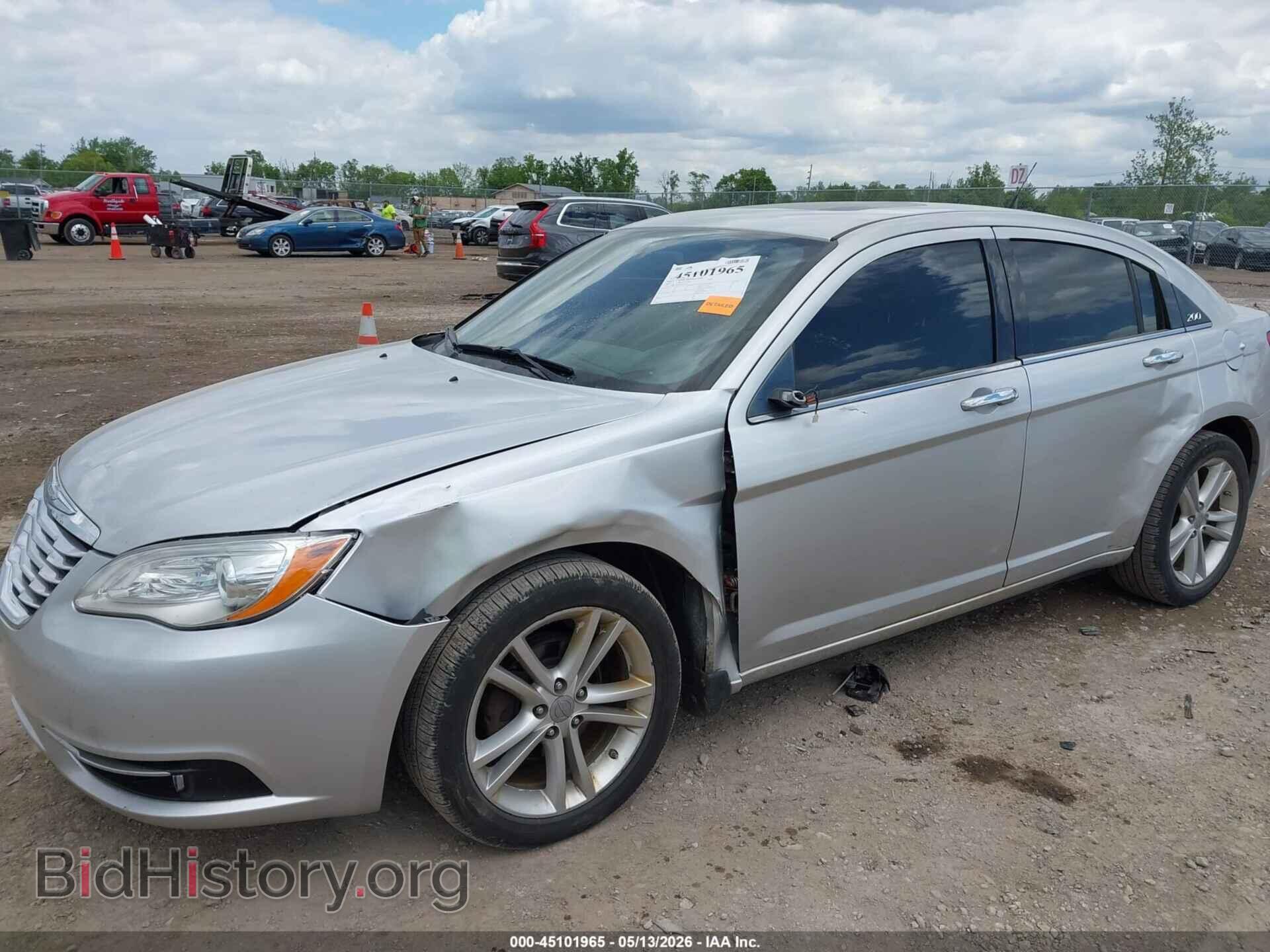 2011 CHRYSLER 200 - VIN: 1C3BC2FB3BN501088 - Фото 6