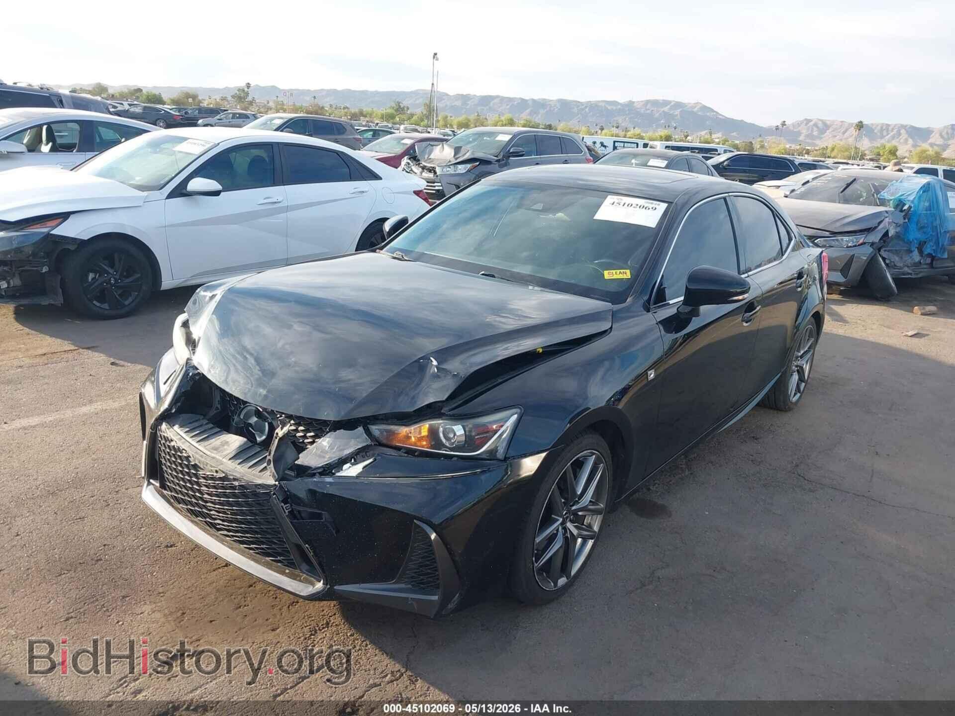 2017 LEXUS IS 200T - VIN: JTHBA1D24H5039470 - Фото 2