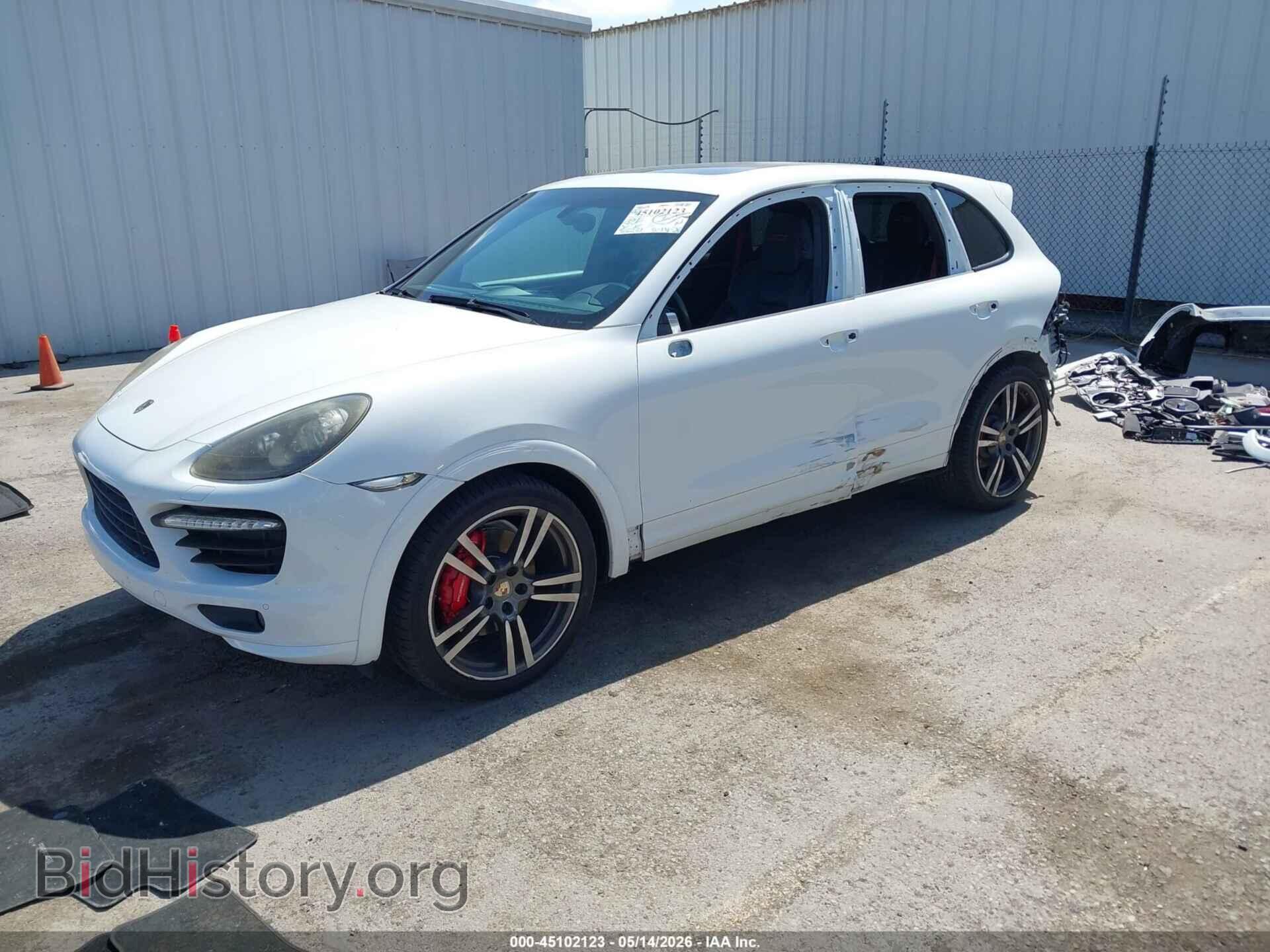 2013 PORSCHE CAYENNE - VIN: WP1AD2A28DLA75407 - Фото 2