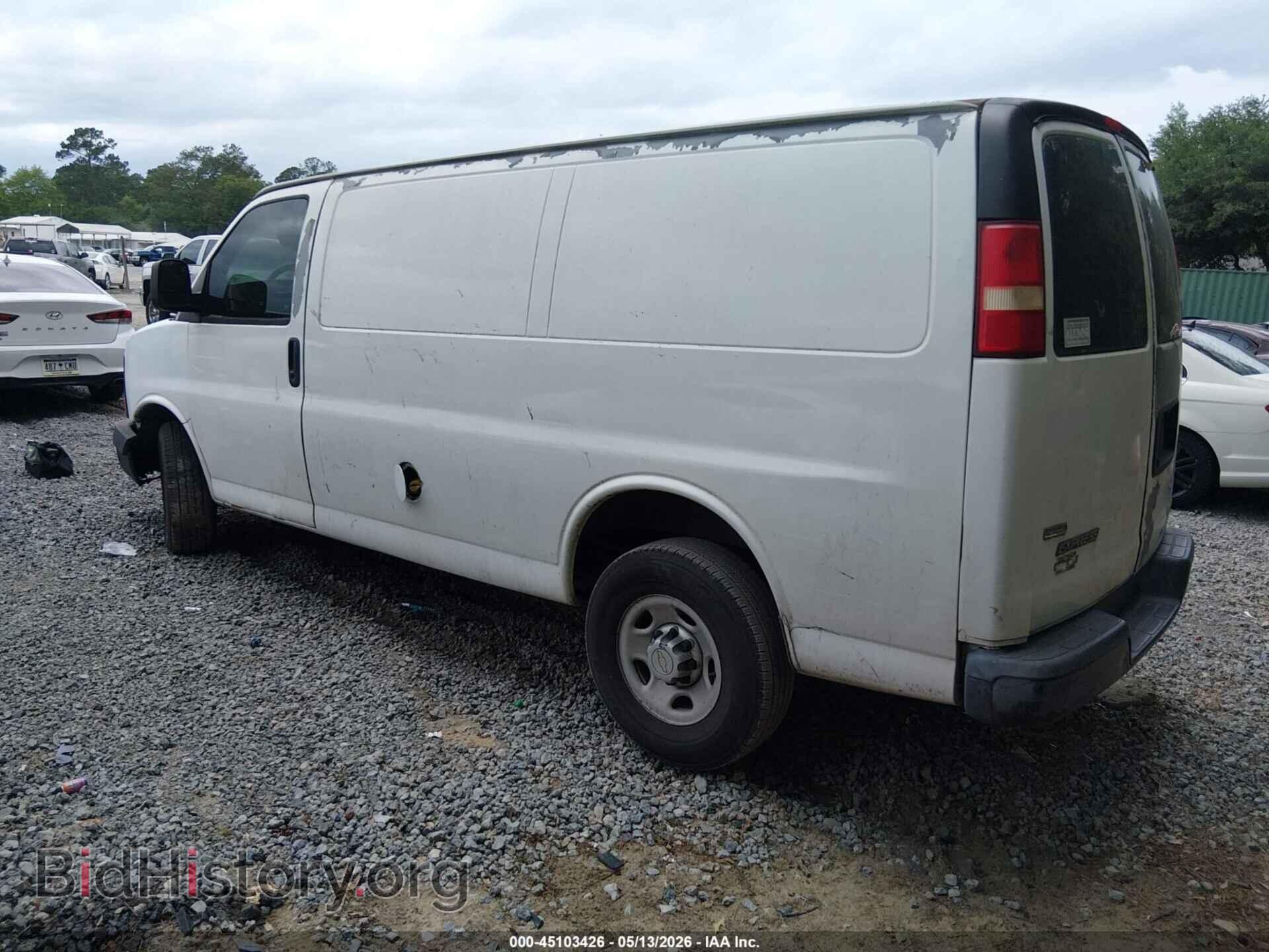 2010 CHEVROLET EXPRESS 2500 - VIN: 1GCZGFDA1A1118045 - Фото 3