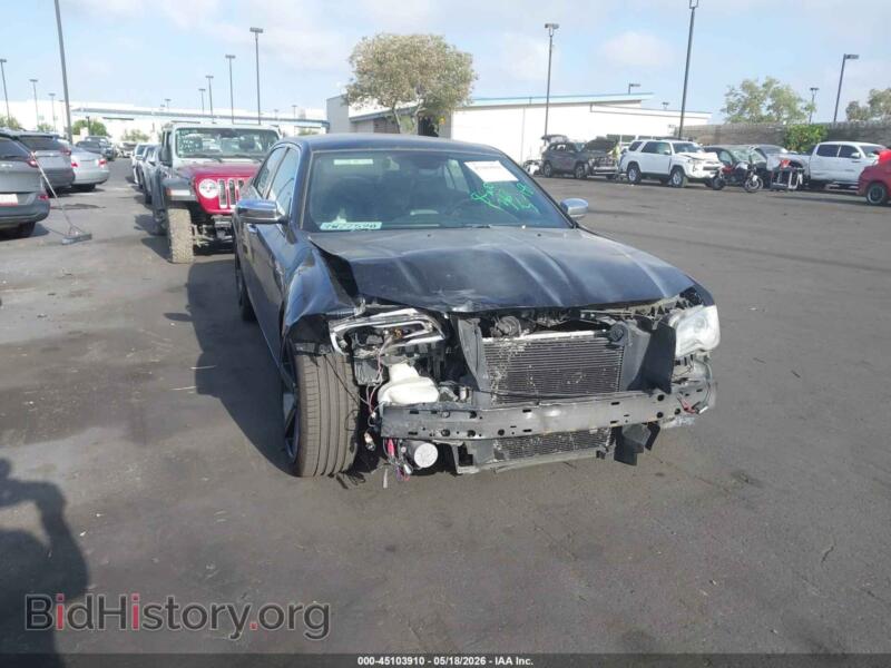 2012 Chrysler 300C (VIN 2C3CCAETXCH288868) — photo 6 of 12