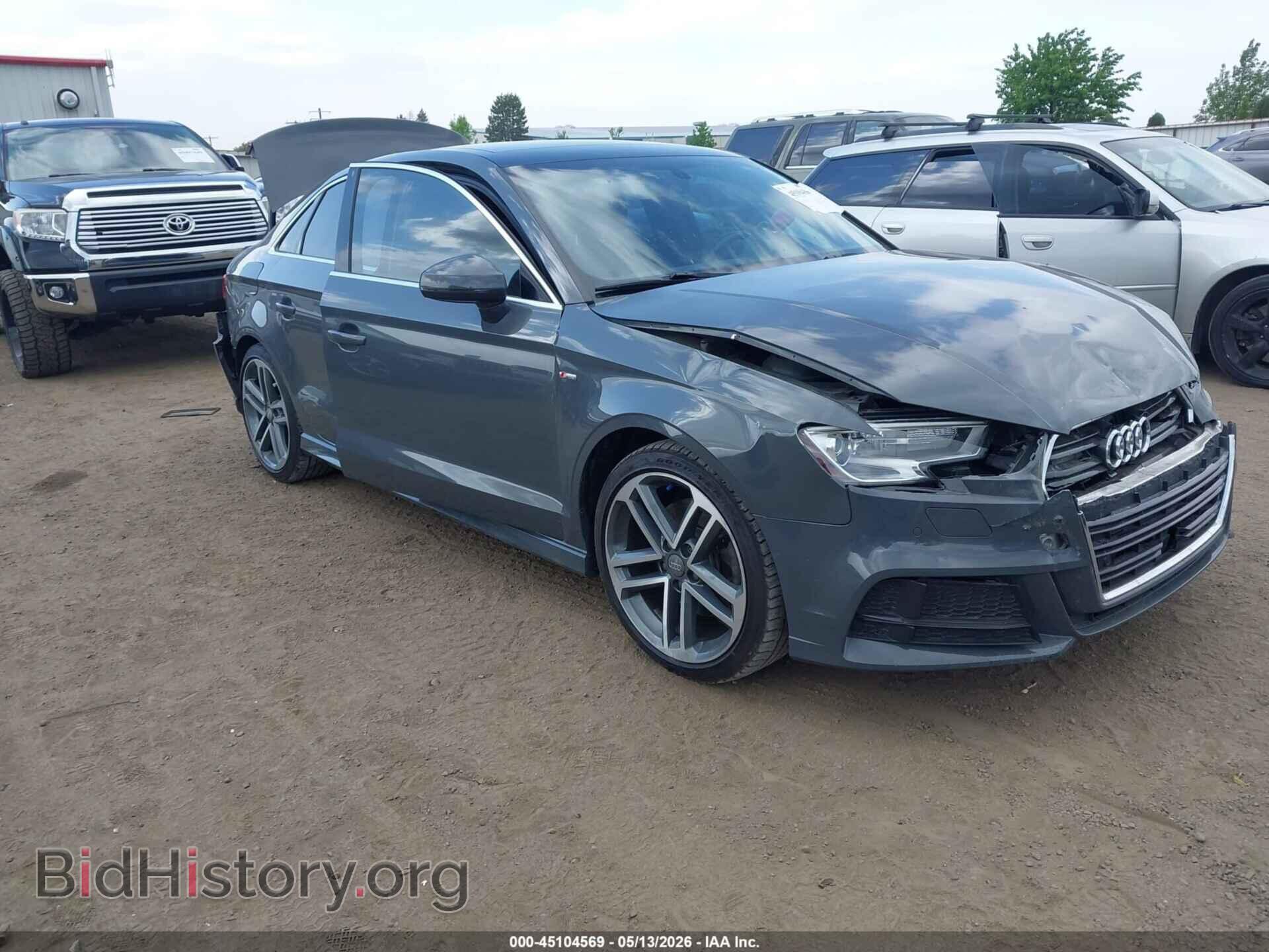 Фотография WAUGUGFF2J1025725 - AUDI A3 2018