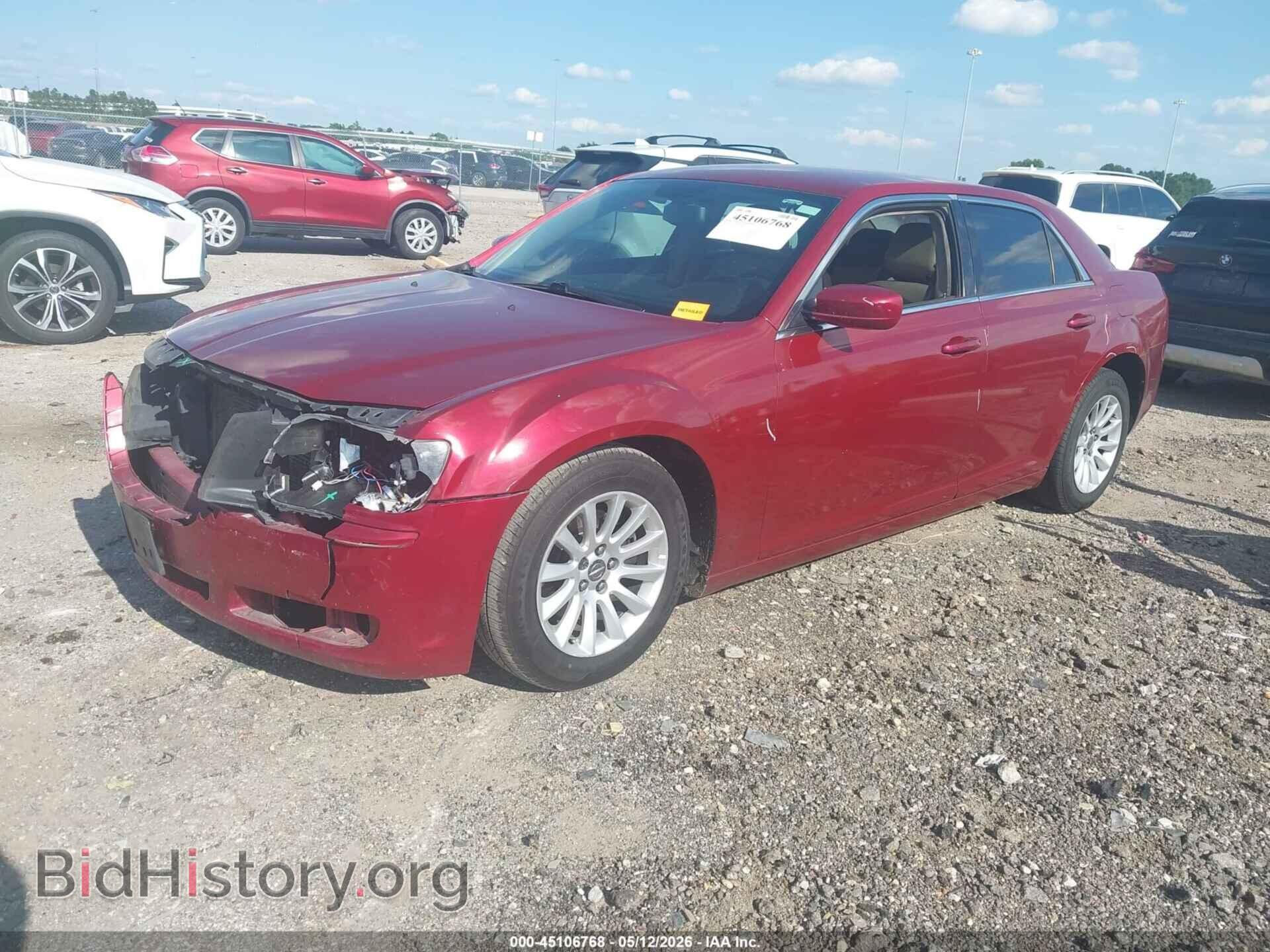 2014 CHRYSLER 300 - VIN: 2C3CCAAG7EH105678 - Фото 2