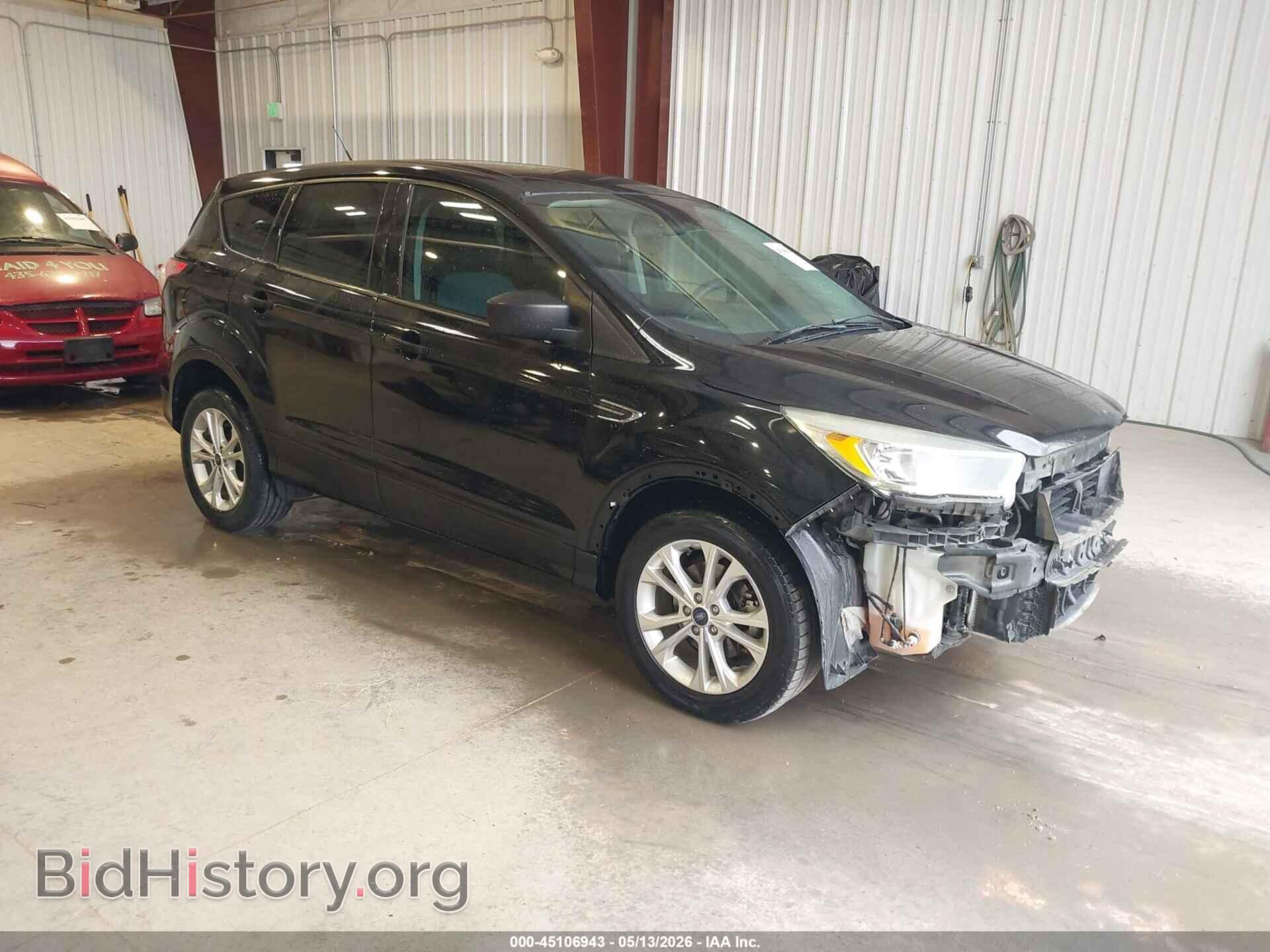 Фотография 1FMCU0F73HUC38589 - FORD ESCAPE 2017
