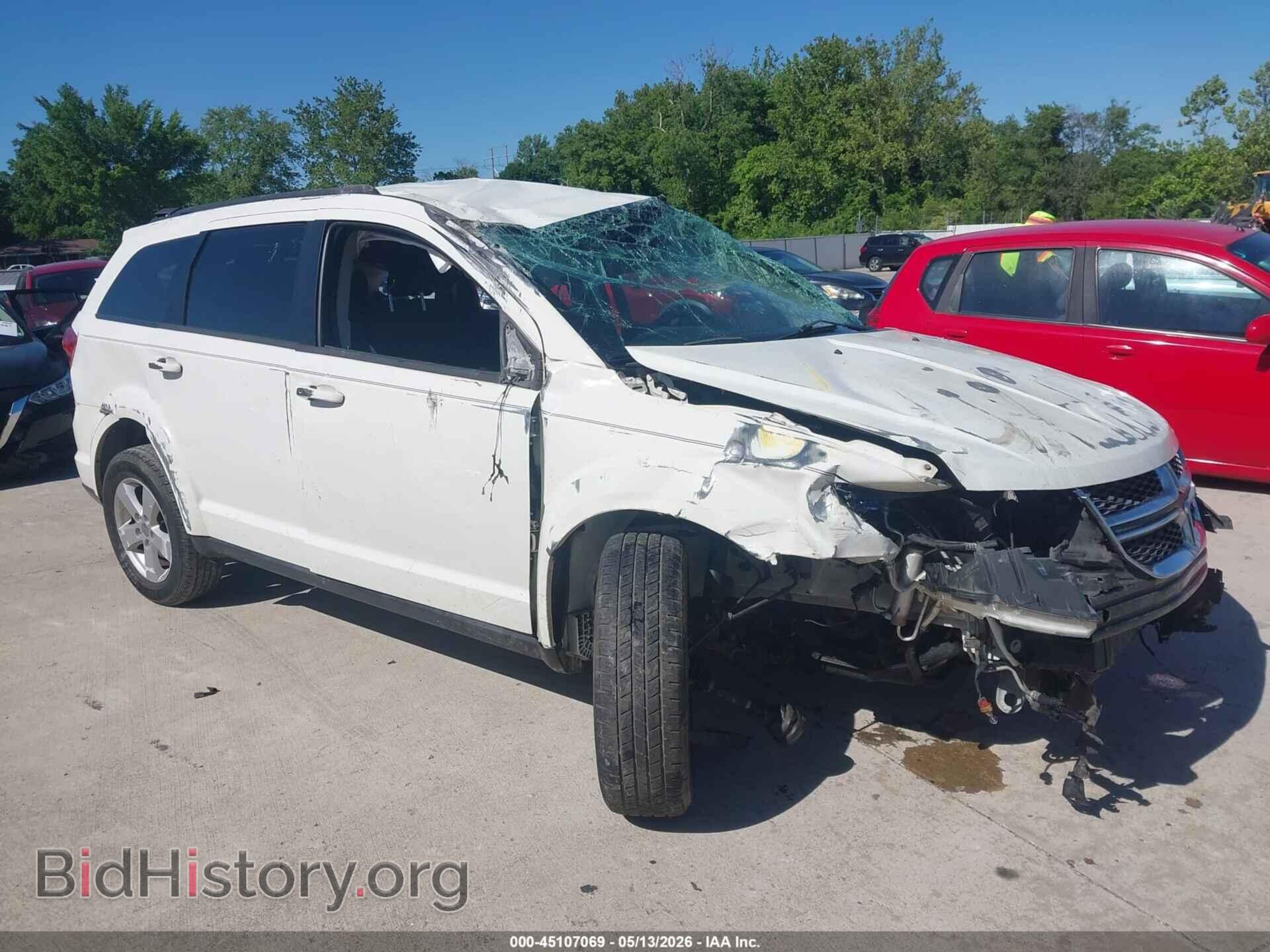 Фотография 3D4PG1FGXBT561738 - DODGE JOURNEY 2011