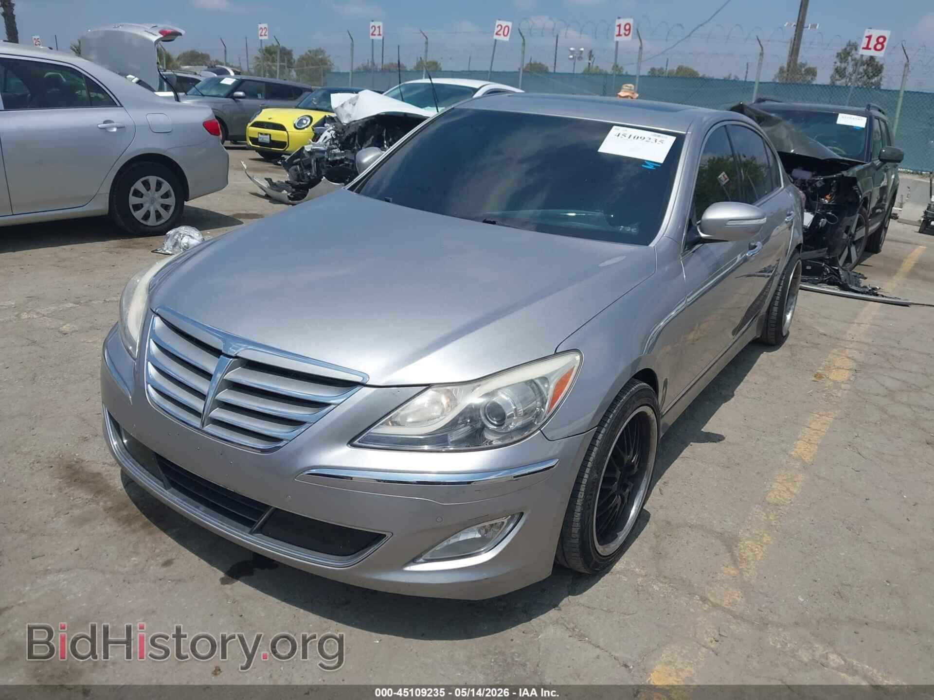 2012 HYUNDAI GENESIS - VIN: KMHGC4DF9CU169647 - Photo 2