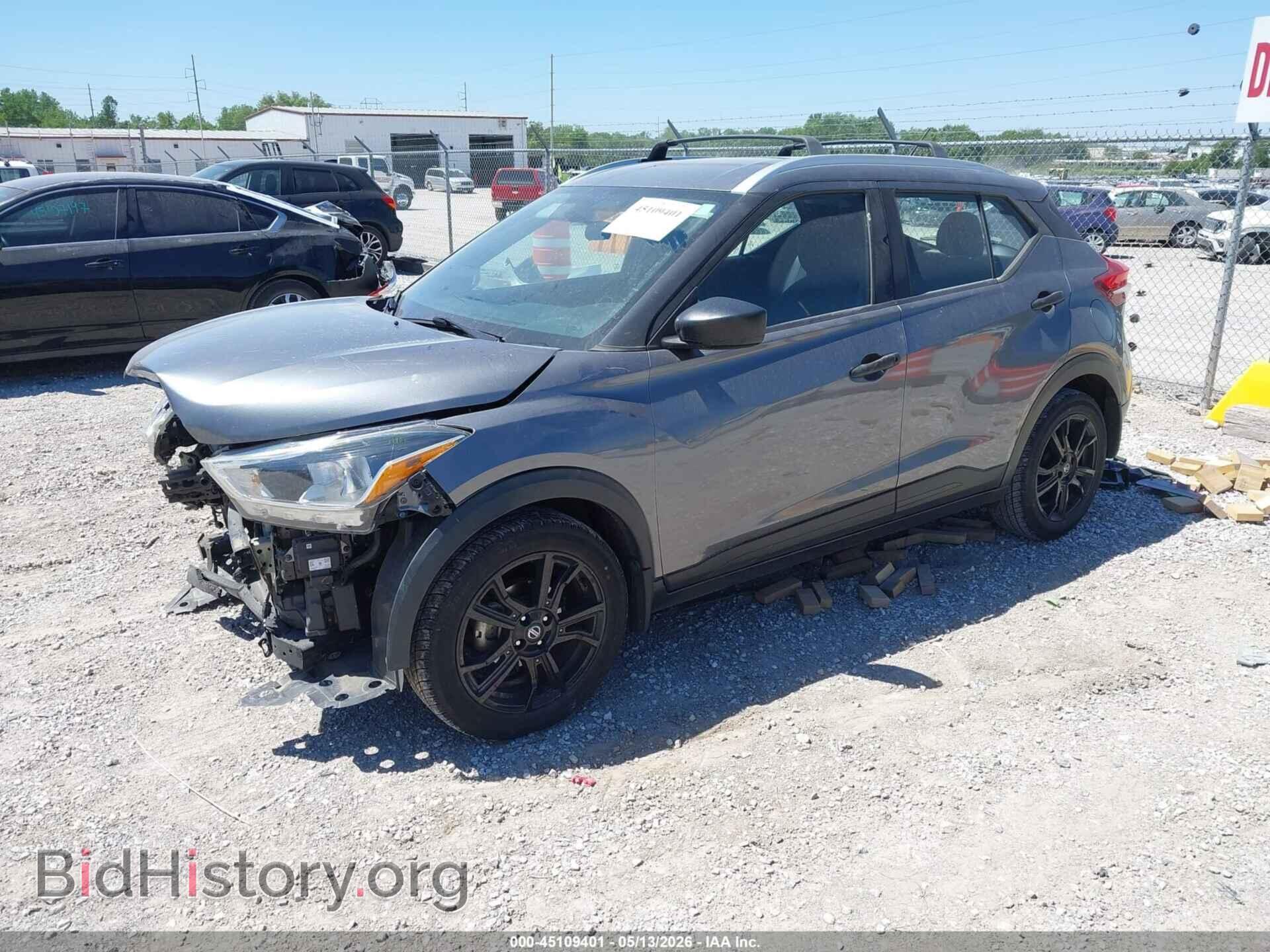 2019 NISSAN KICKS - VIN: 3N1CP5CU3KL531402 - Фото 2