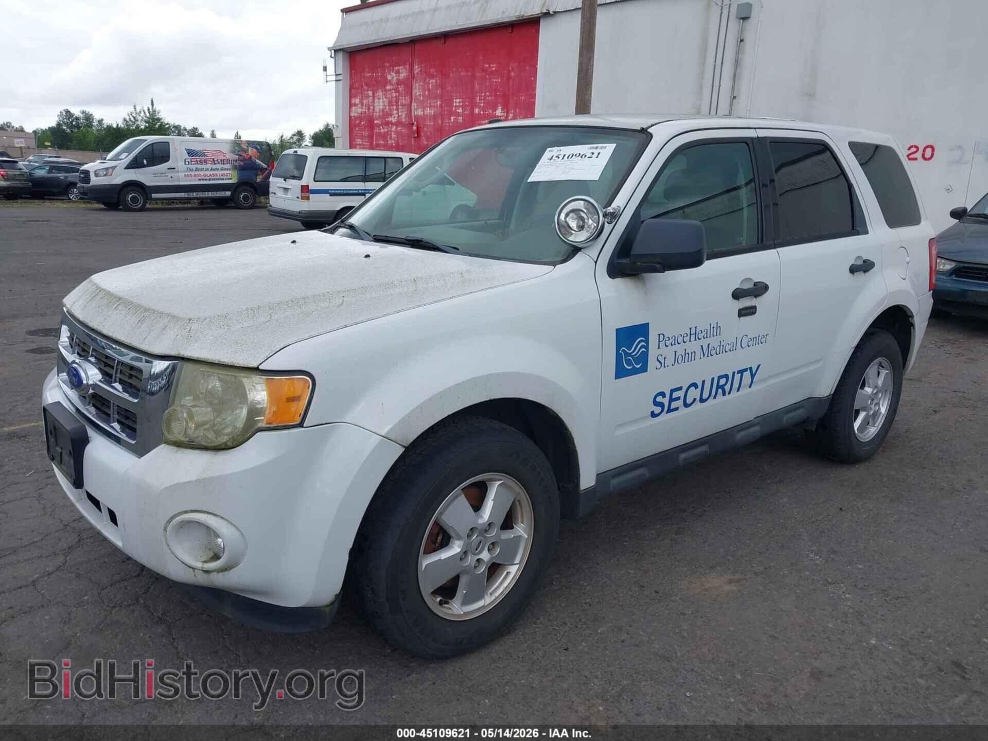 2011 FORD ESCAPE - VIN: 1FMCU9D74BKC11671 - Фото 2