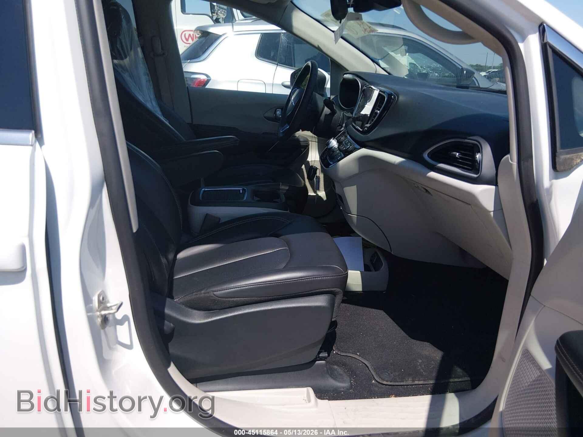 2023 CHRYSLER PACIFICA - VIN: 2C4RC1BG2PR607130 - Photo 5