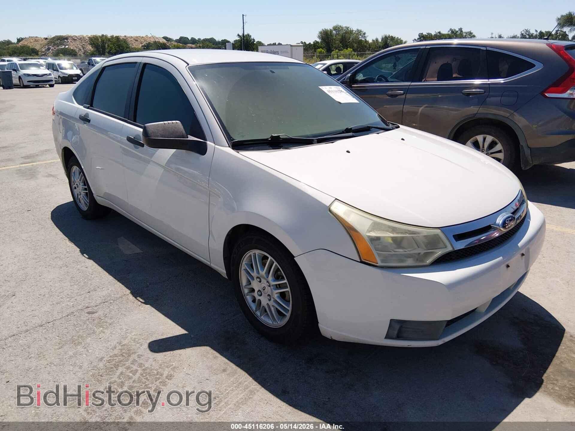 2011 FORD FOCUS - VIN: 1FAHP3FNXBW202093 - Photo 1