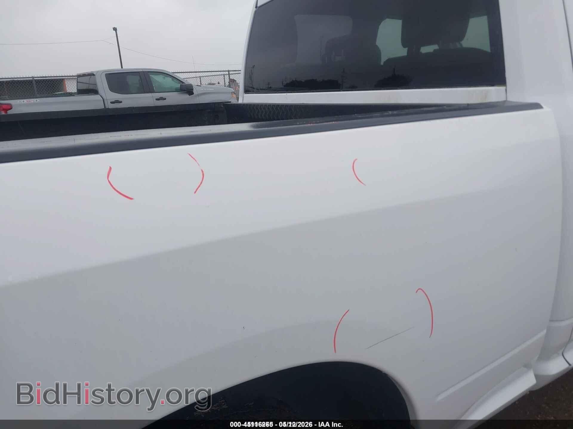 2018 RAM 1500 - VIN: 1C6RR7FG0JS297200 - Фото 6