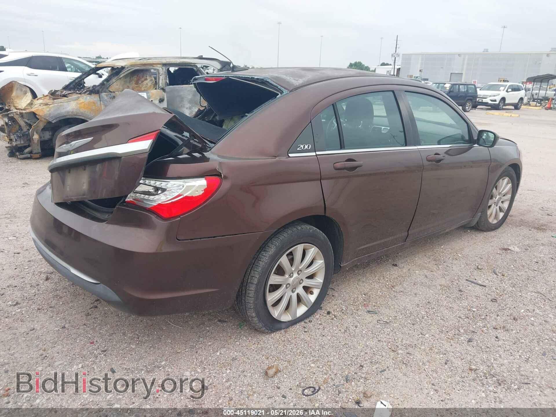 2013 CHRYSLER 200 - VIN: 1C3CCBBG7DN659832 - Photo 4