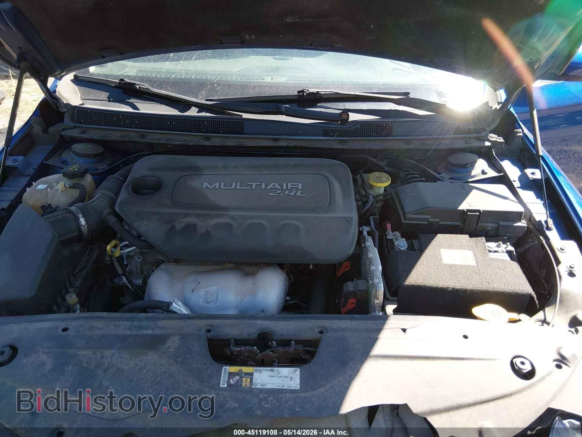 2016 CHRYSLER 200 - VIN: 1C3CCCAB6GN162352 - Photo 10