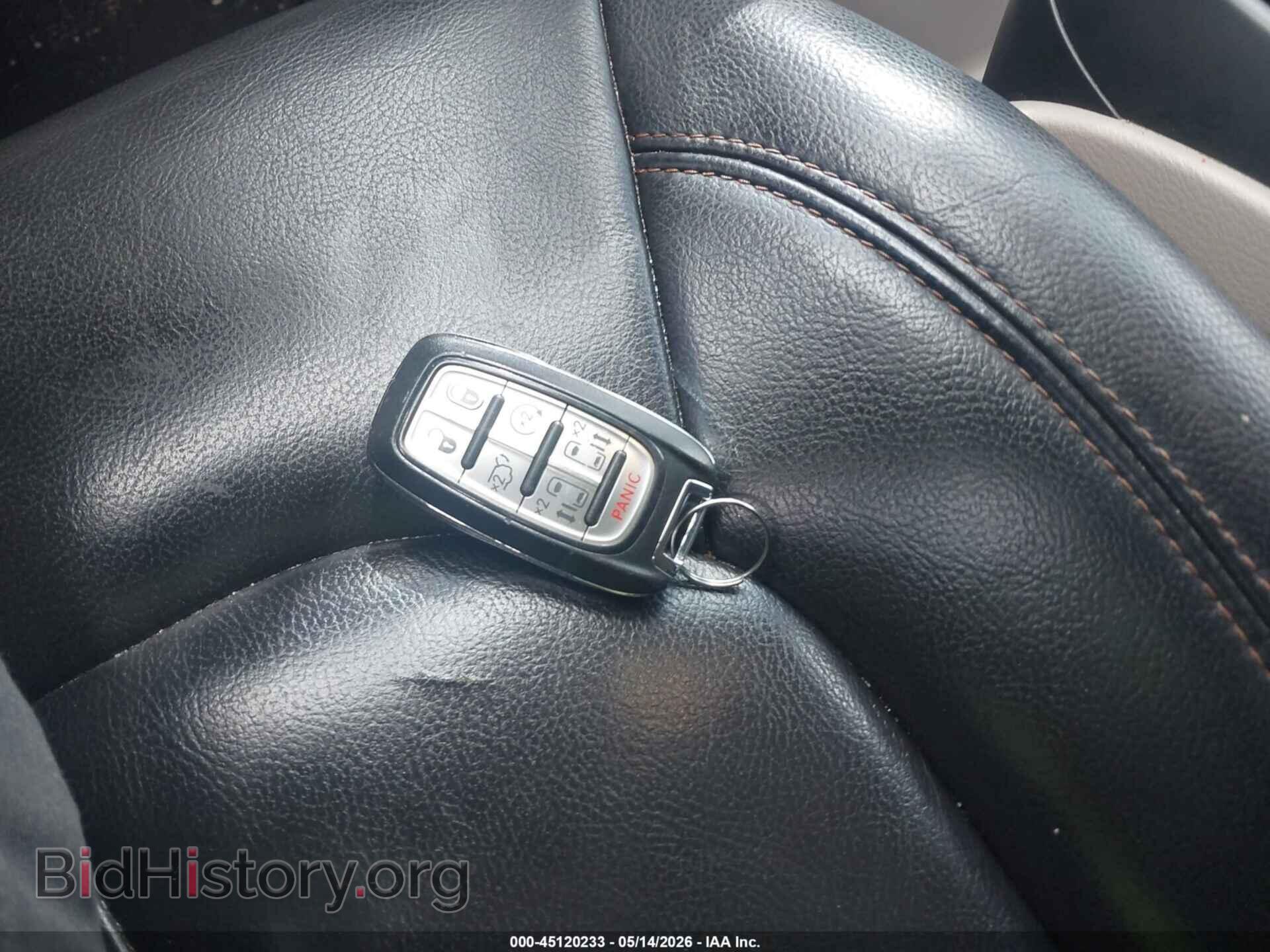 2017 CHRYSLER PACIFICA - VIN: 2C4RC1BGXHR676214 - Фото 11