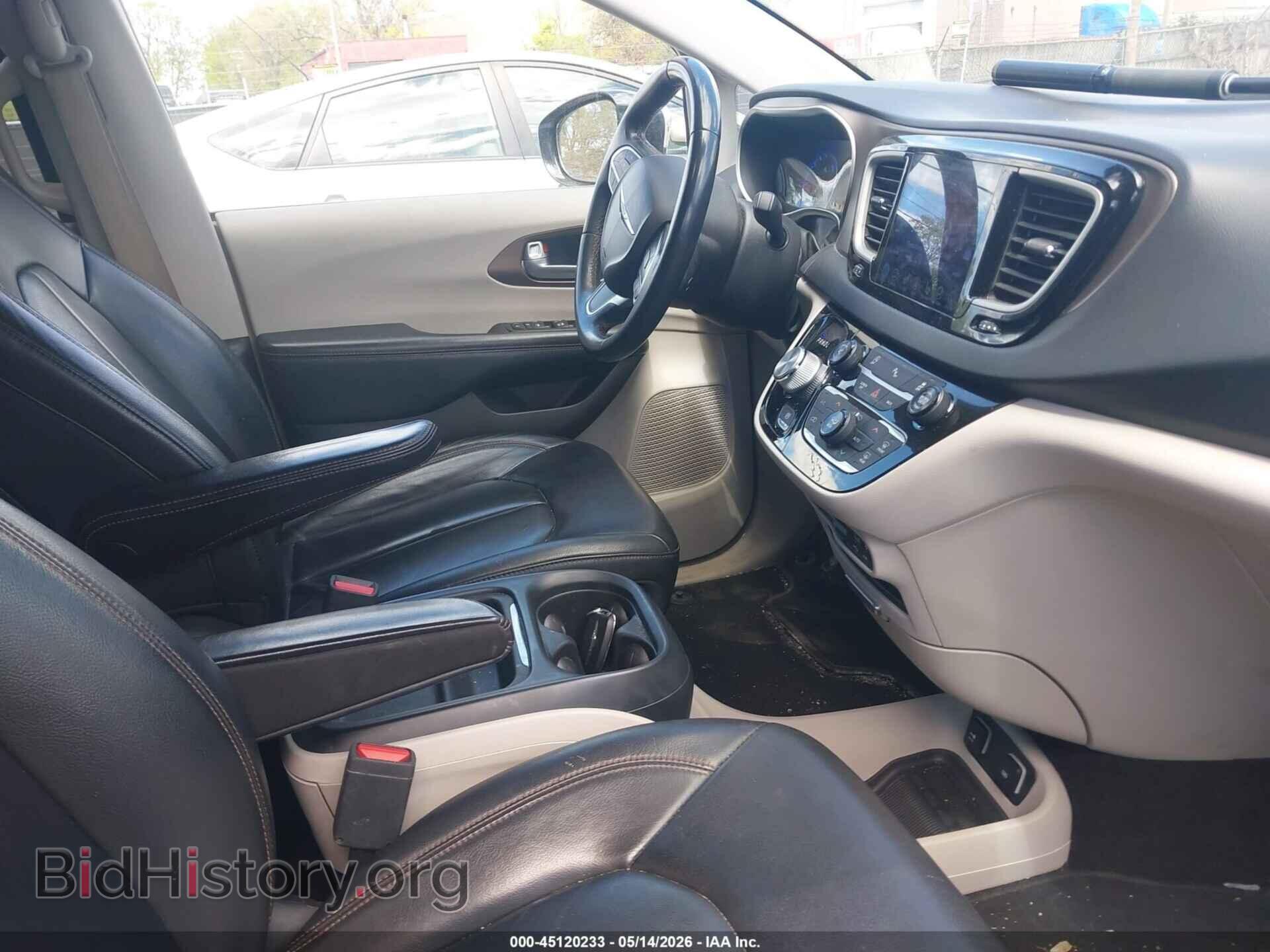 2017 CHRYSLER PACIFICA - VIN: 2C4RC1BGXHR676214 - Фото 5