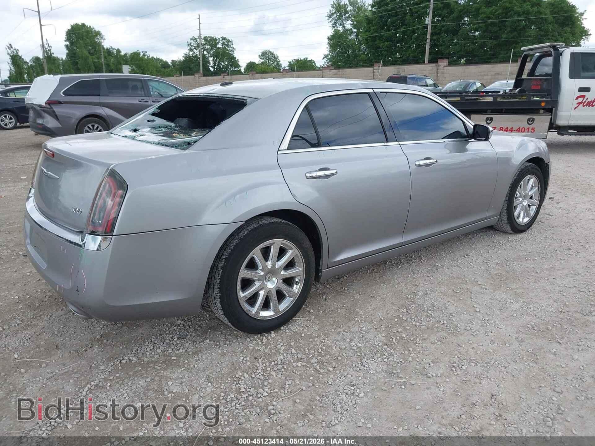 2011 CHRYSLER 300 - VIN: 2C3CA5CG5BH547302 - Фото 4