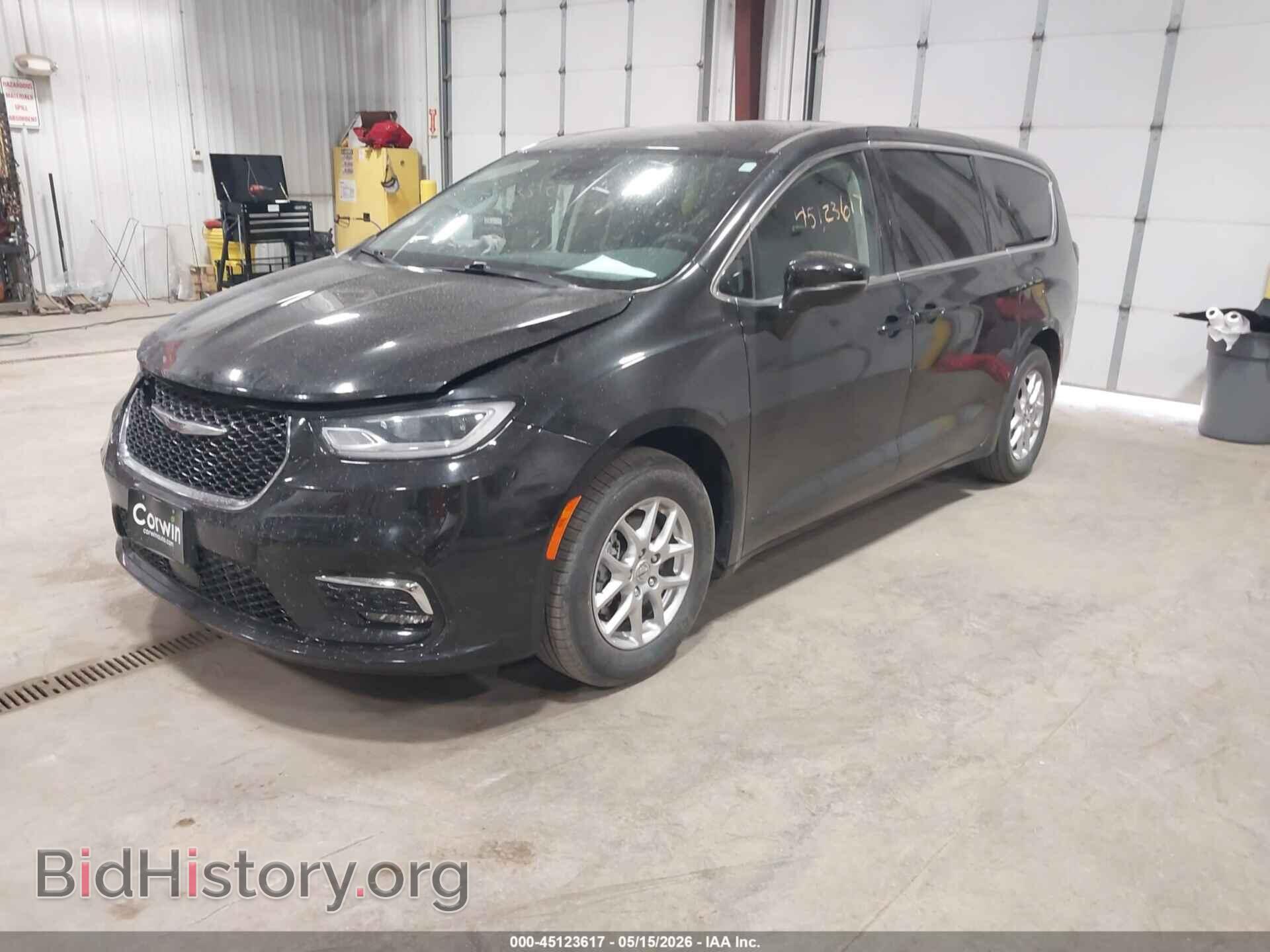 2023 CHRYSLER PACIFICA - VIN: 2C4RC1BG4PR596793 - Photo 2