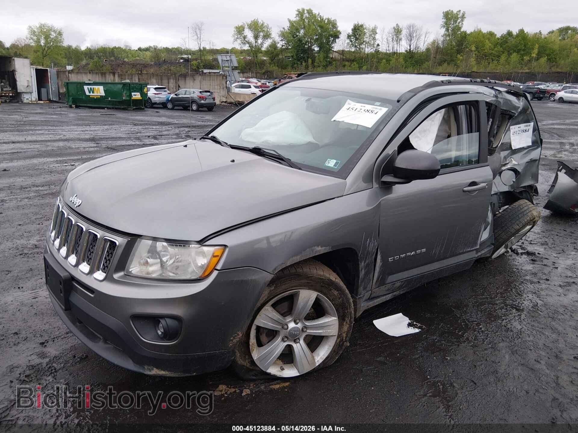 2012 JEEP COMPASS - VIN: 1C4NJDEB5CD604614 - Photo 2