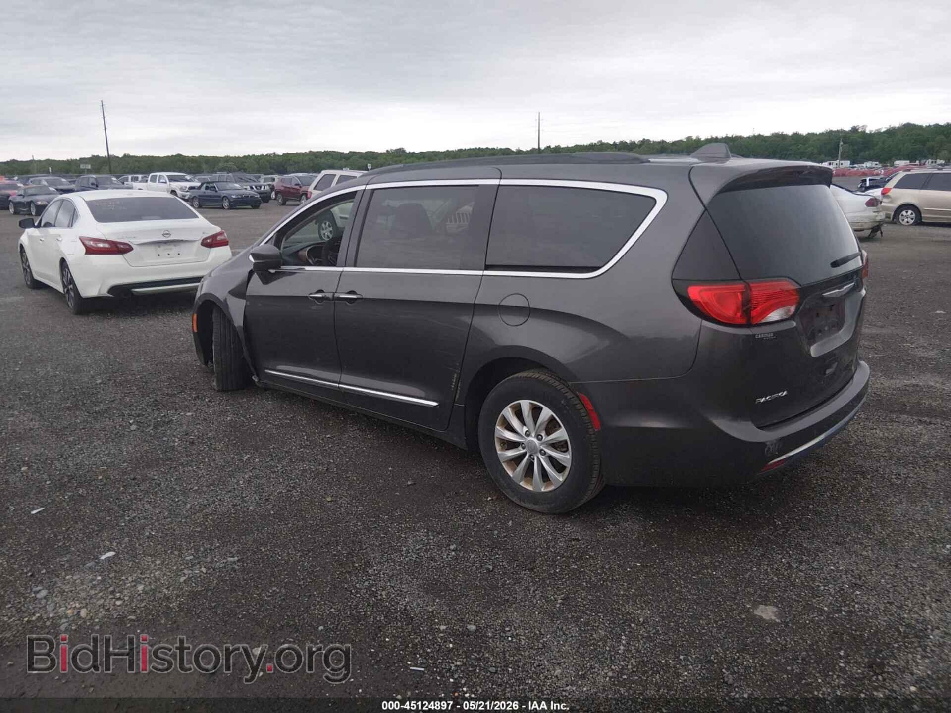 2017 CHRYSLER PACIFICA - VIN: 2C4RC1BG2HR709061 - Фото 3