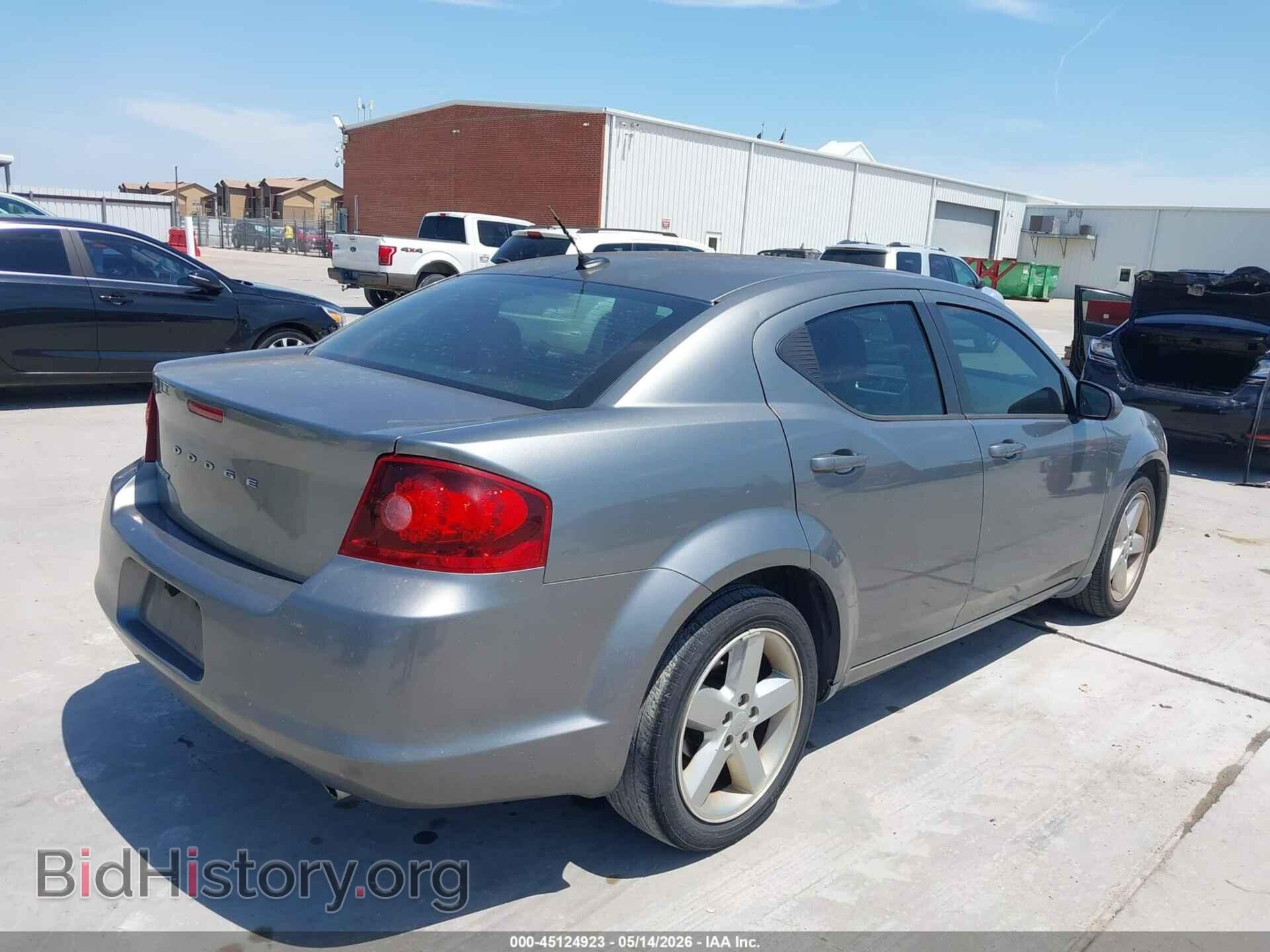 2011 DODGE AVENGER - VIN: 1B3BD2FG5BN583783 - Photo 4