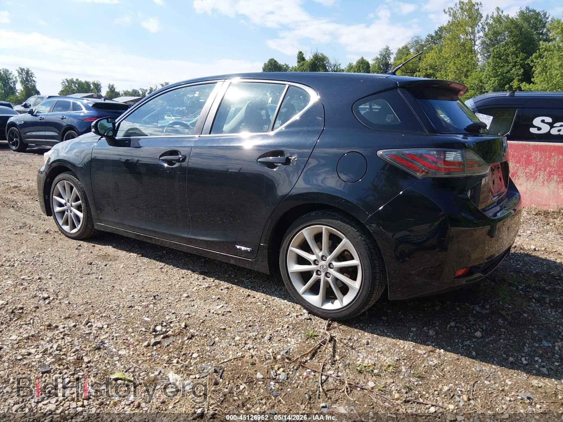2011 LEXUS CT 200H - VIN: JTHKD5BH8B2006860 - Фото 3