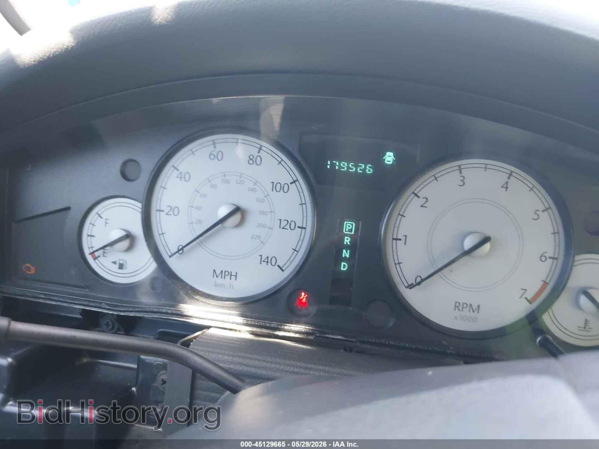 2007 CHRYSLER 300 - VIN: 2C3KA53G47H839526 - Фото 7