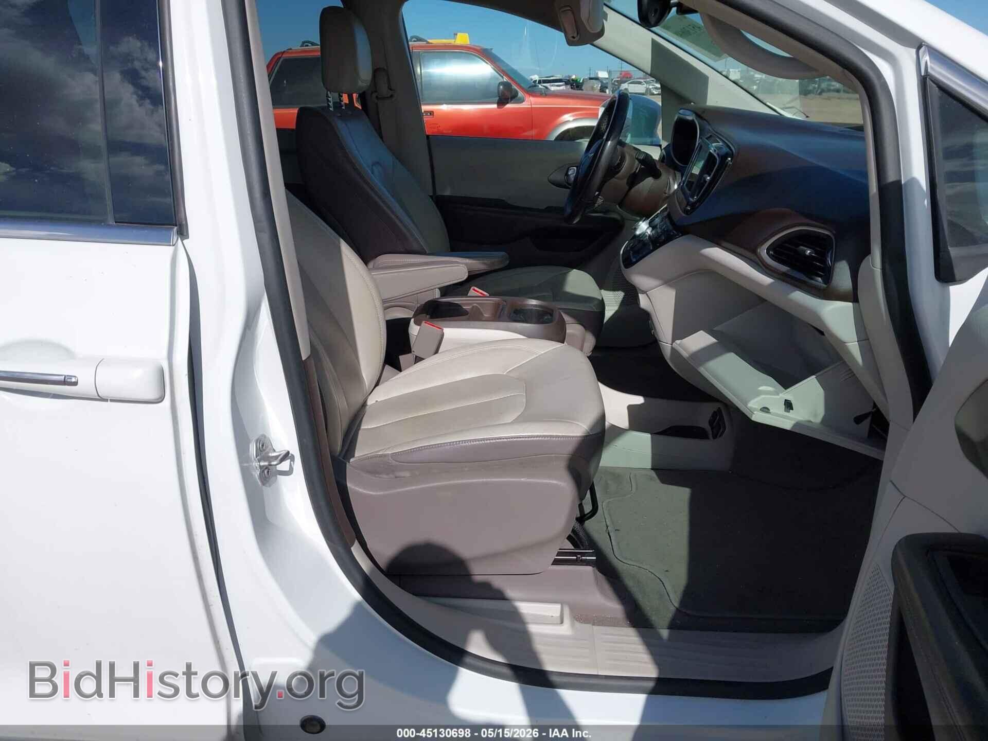 2019 CHRYSLER PACIFICA - VIN: 2C4RC1BG4KR592784 - Фото 5