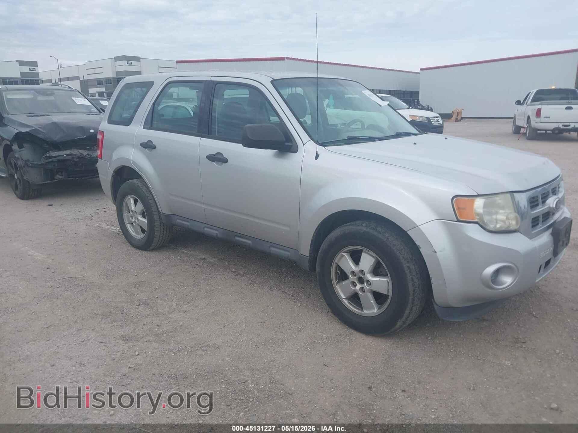 Photo 1FMCU0C76BKA07306 - FORD ESCAPE 2011
