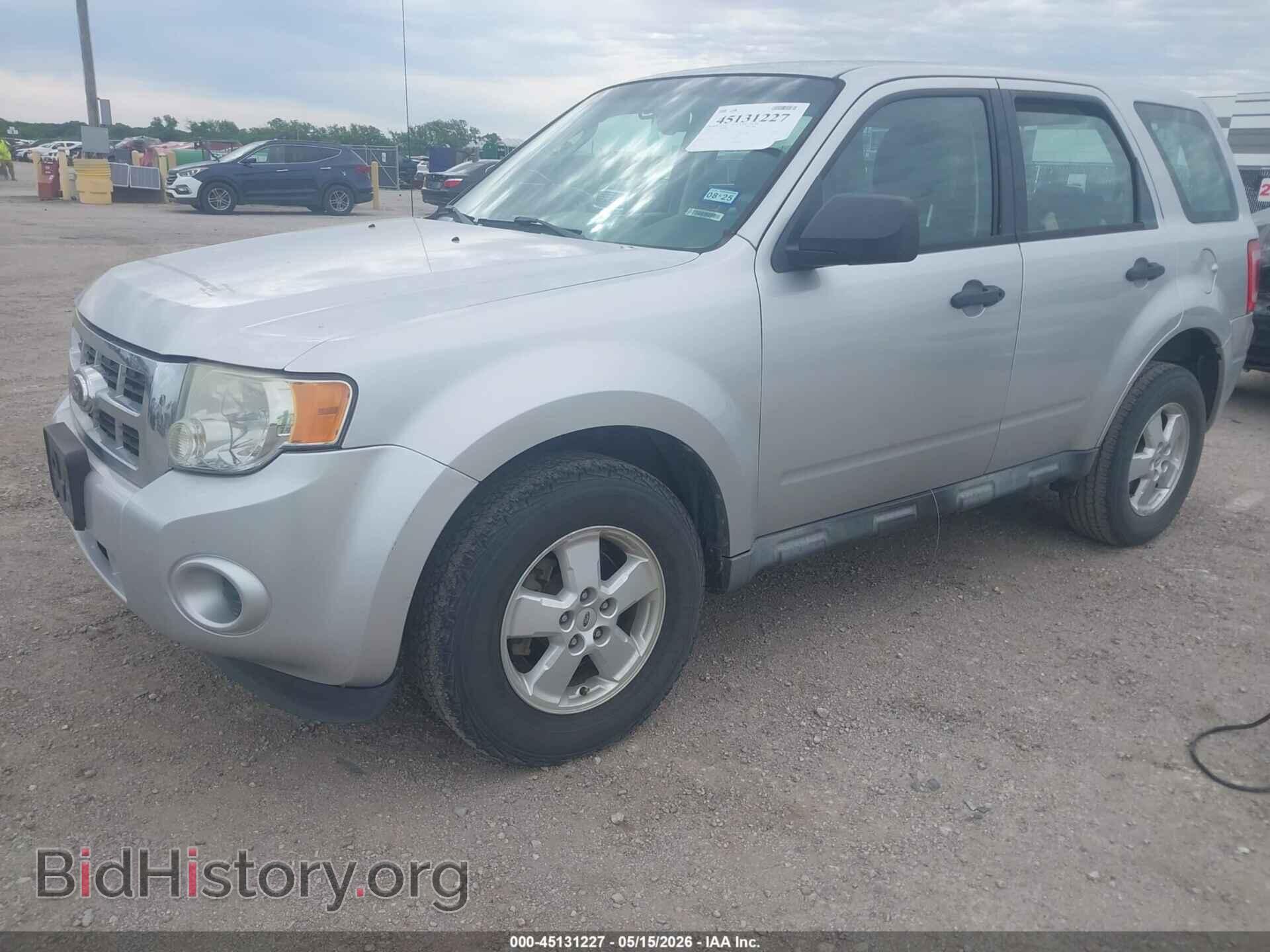 2011 FORD ESCAPE - VIN: 1FMCU0C76BKA07306 - Фото 2