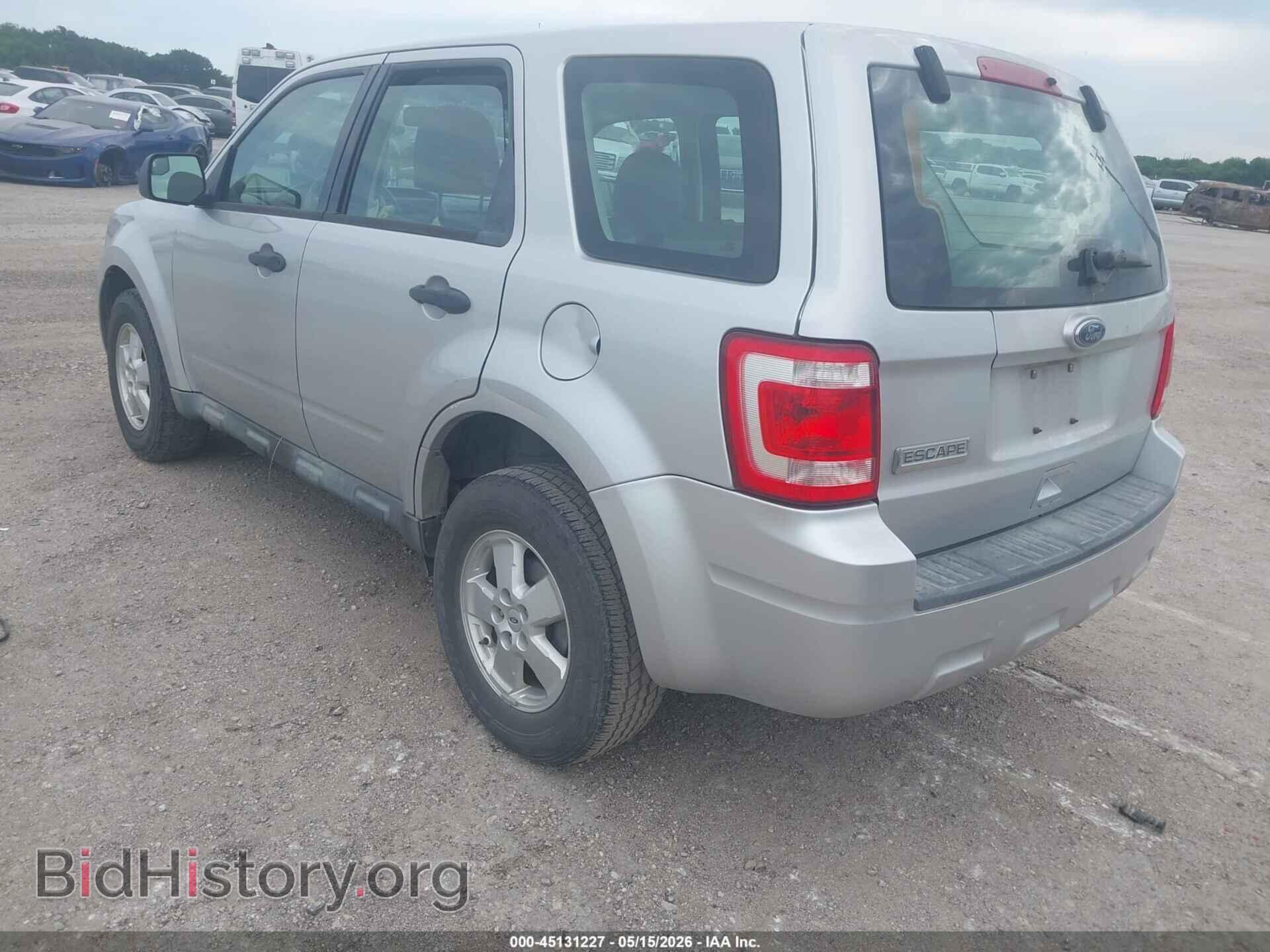 2011 FORD ESCAPE - VIN: 1FMCU0C76BKA07306 - Фото 3